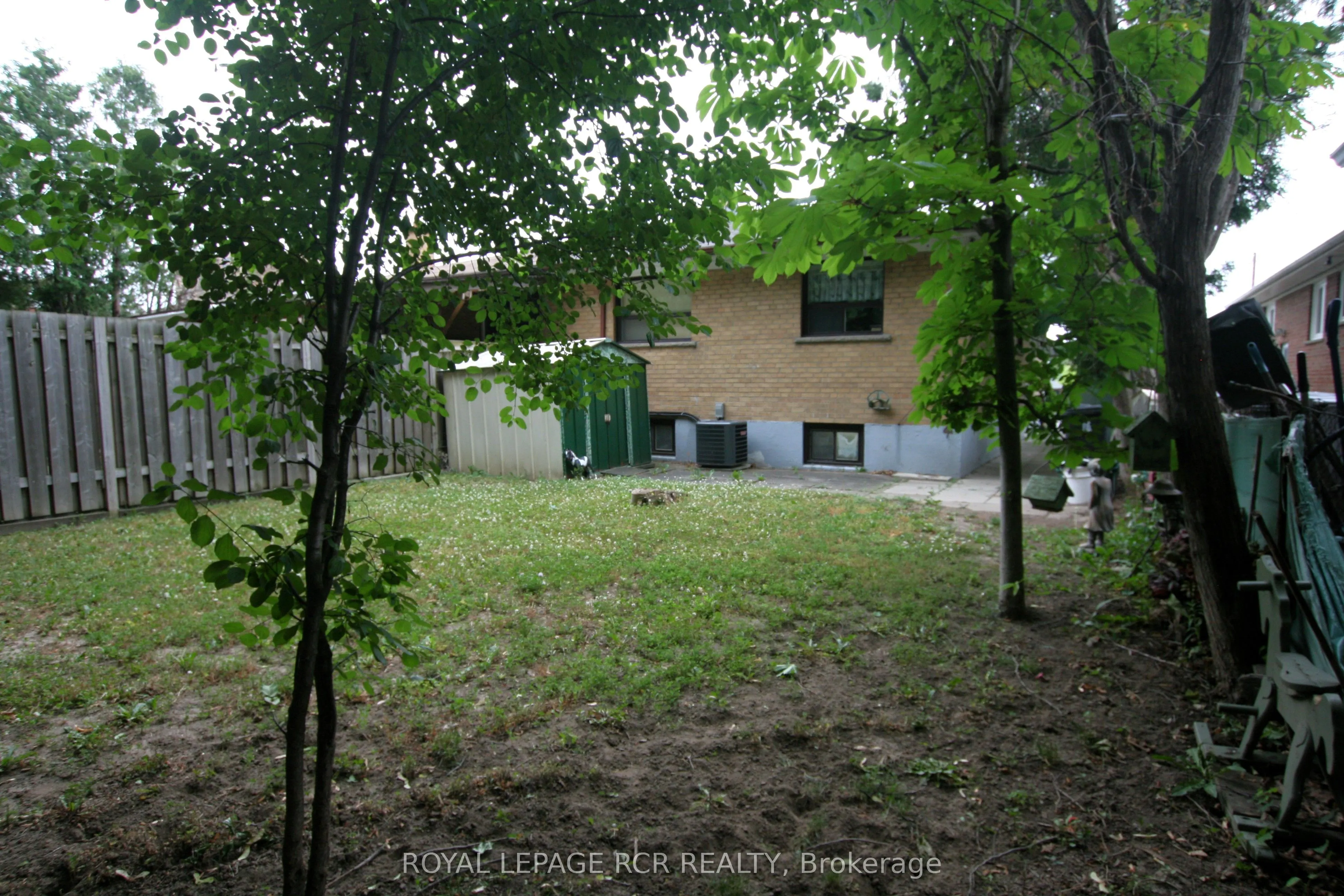 69 Neames Crescent