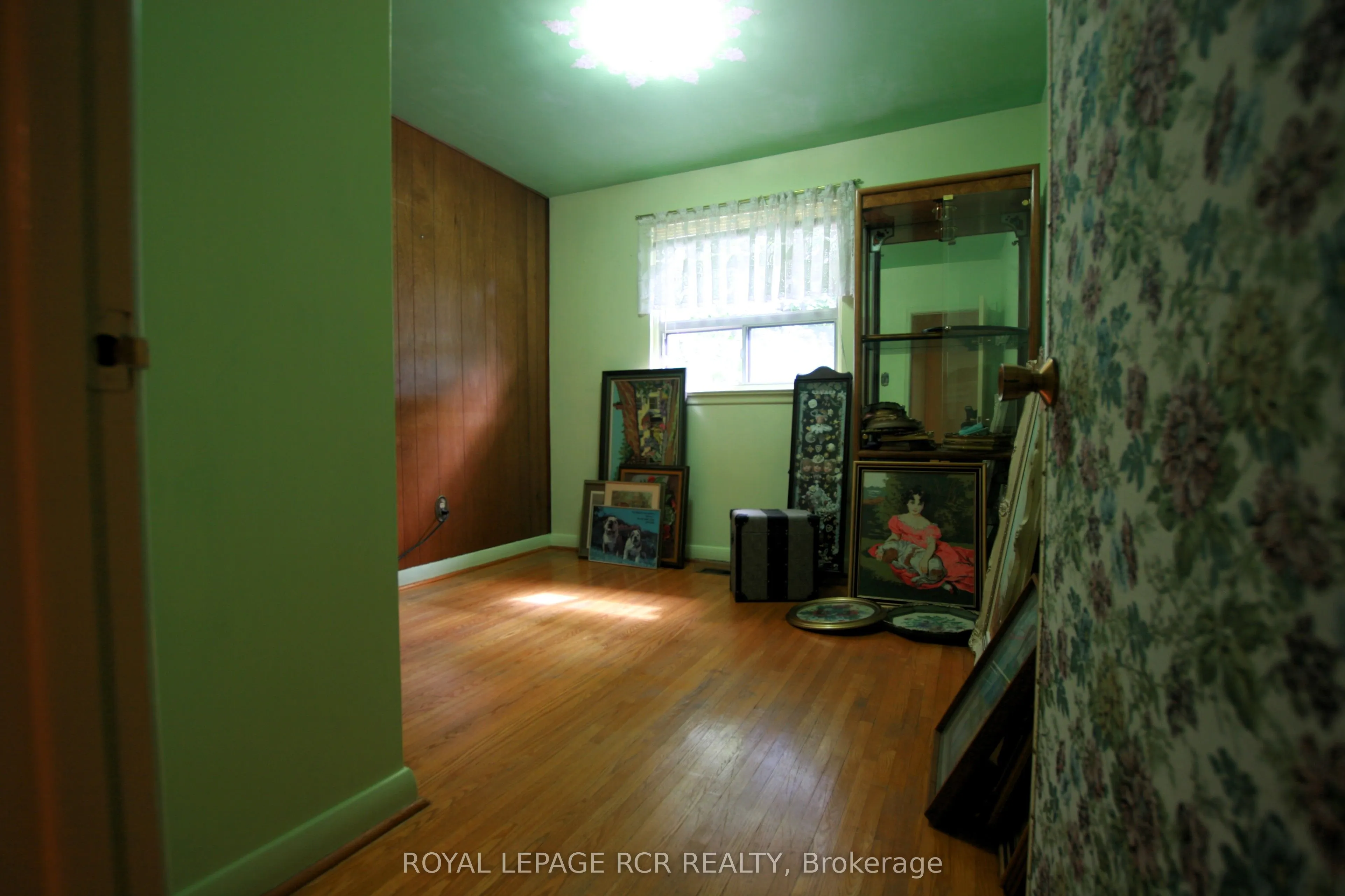 69 Neames Crescent
