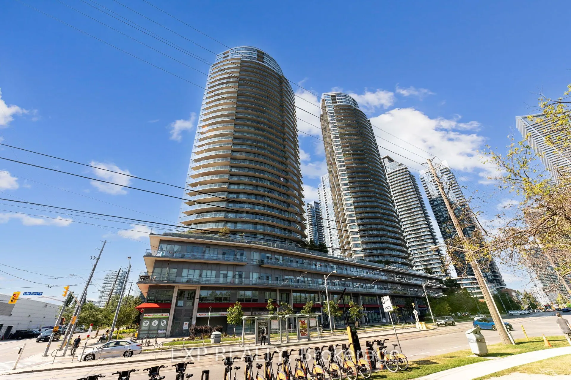2230 Lake Shore Boulevard W, #201