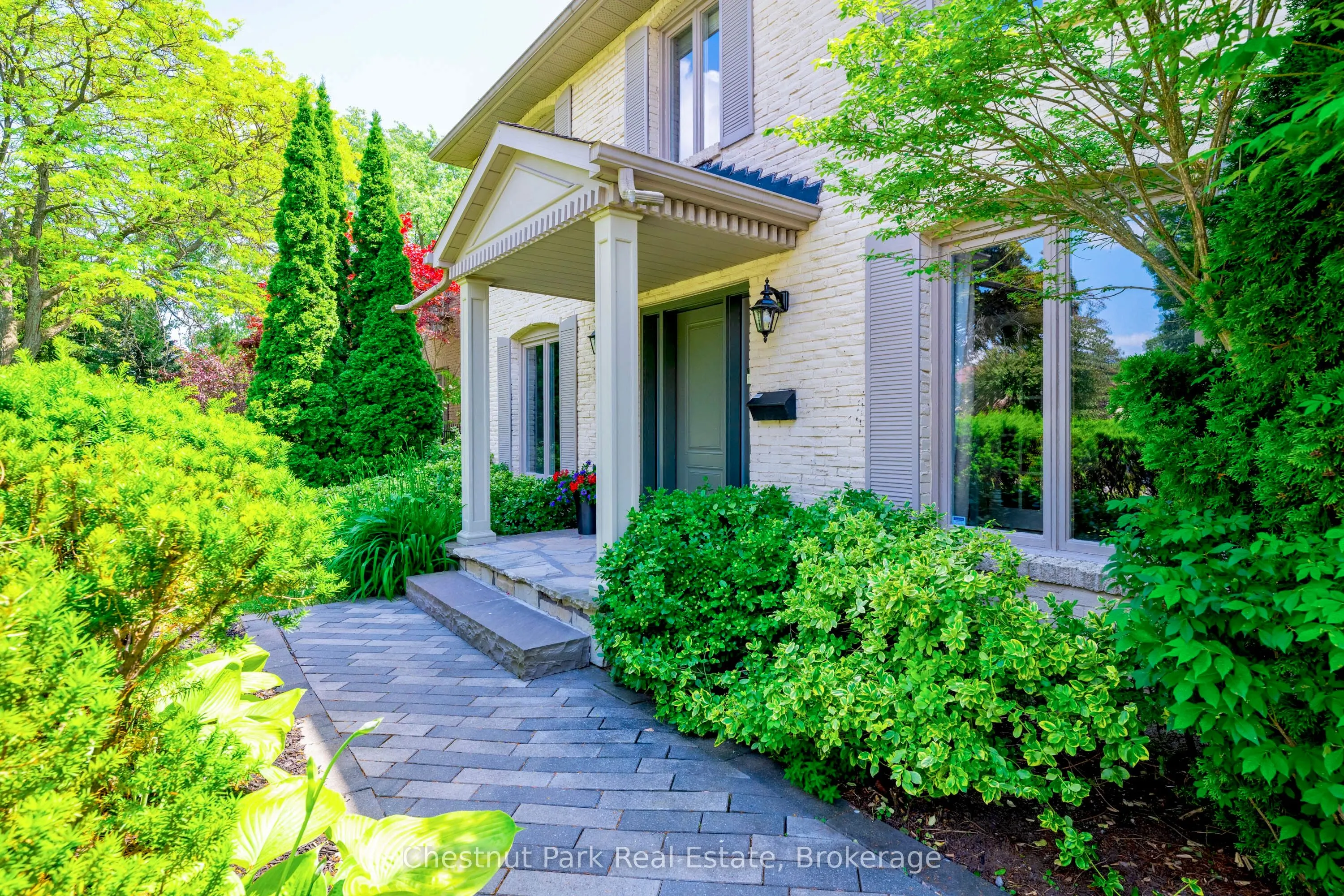 2052 Chippewa Trail