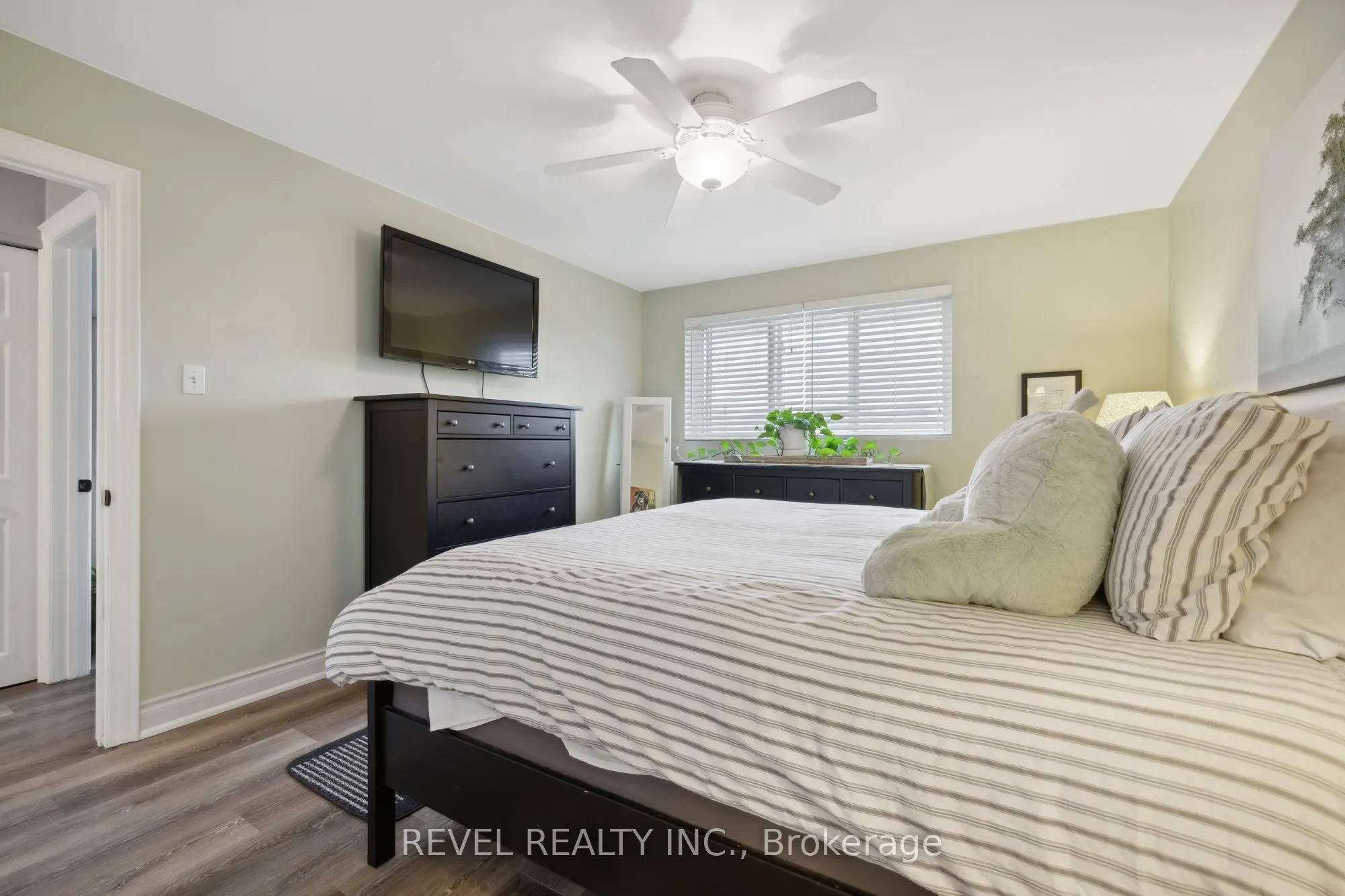 93 Willowridge Road