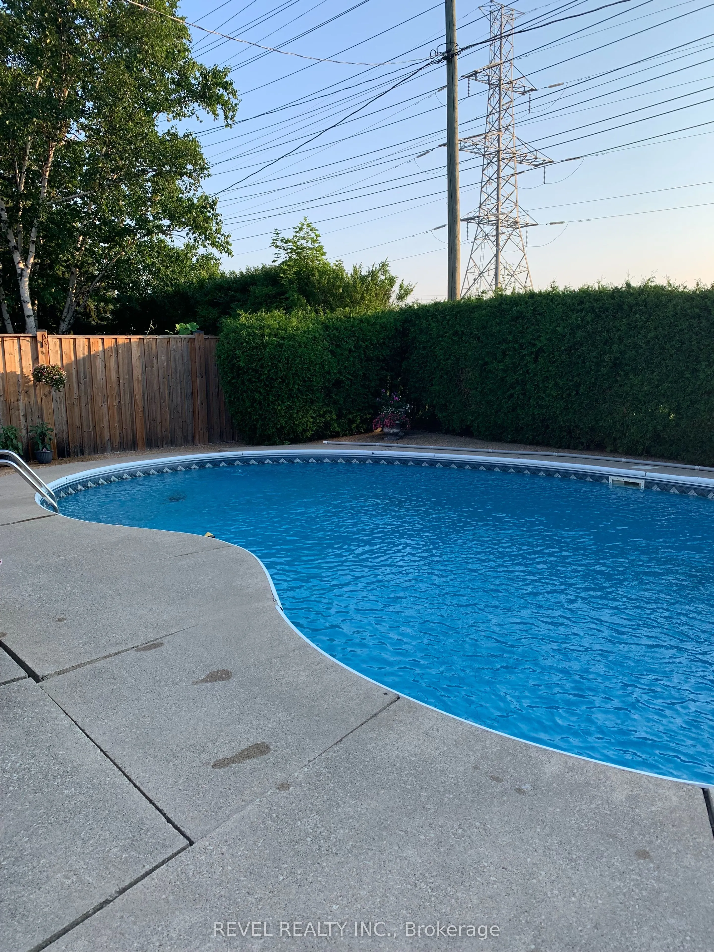 93 Willowridge Road
