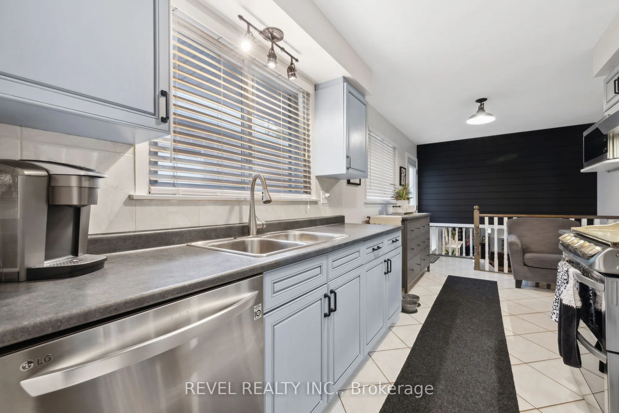 93 Willowridge Road