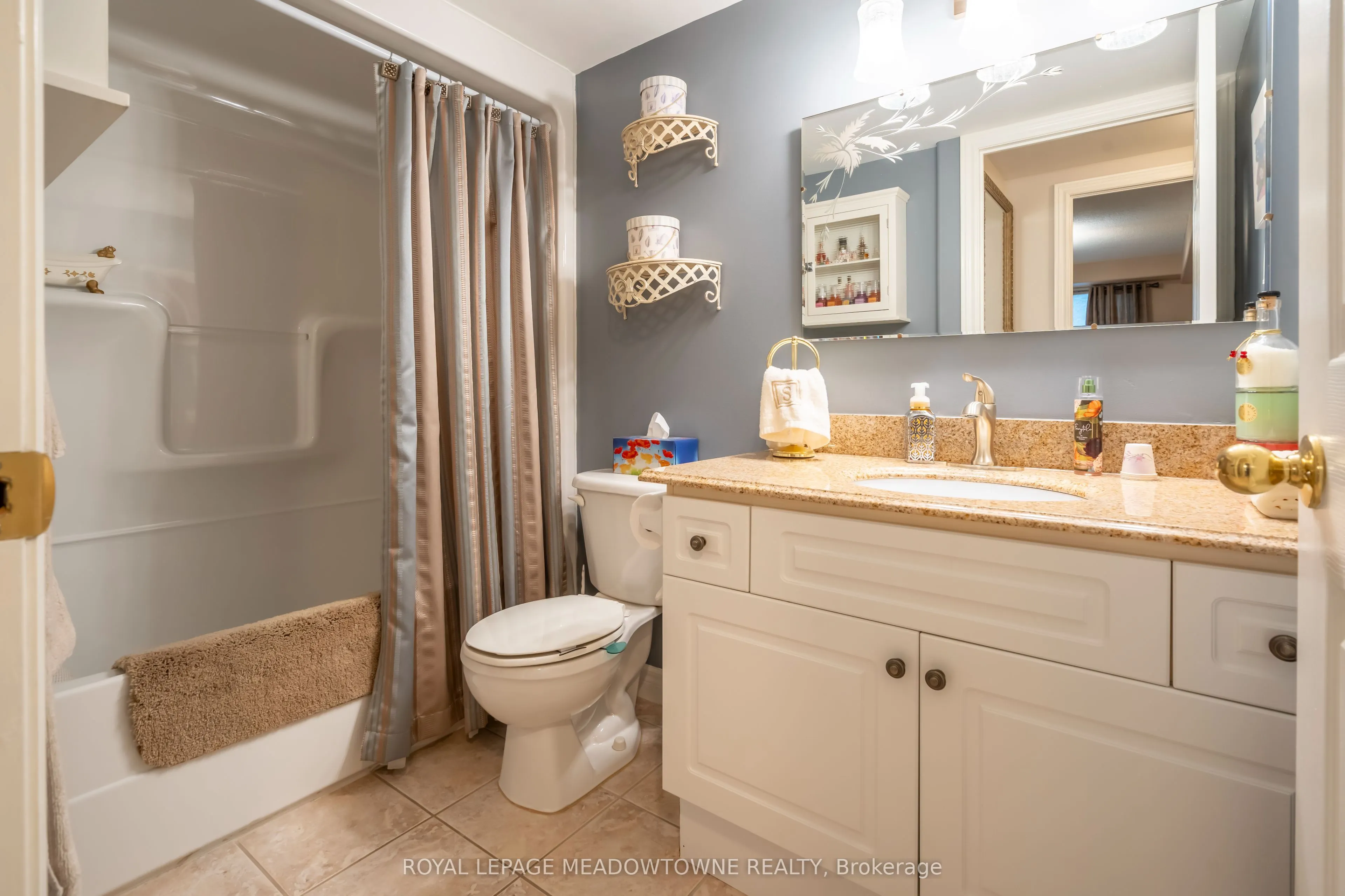 1272 Ontario Street, #304