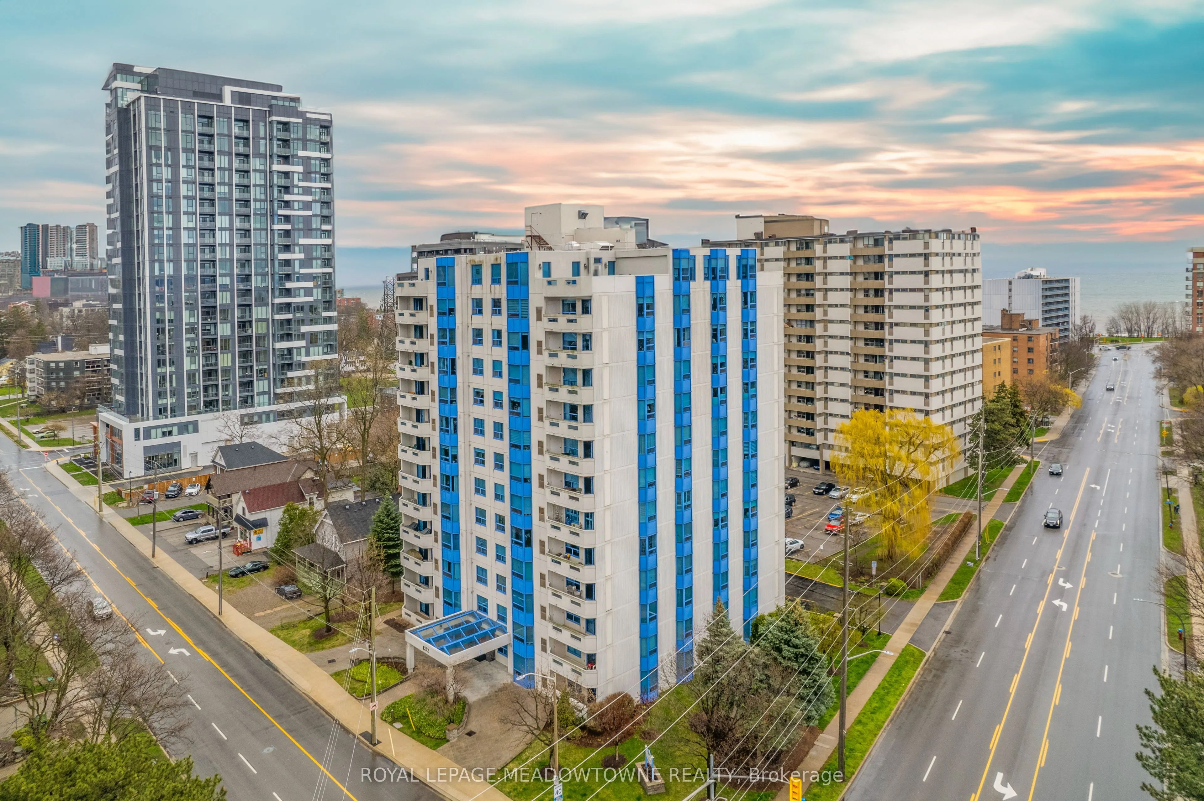 1272 Ontario Street, #304