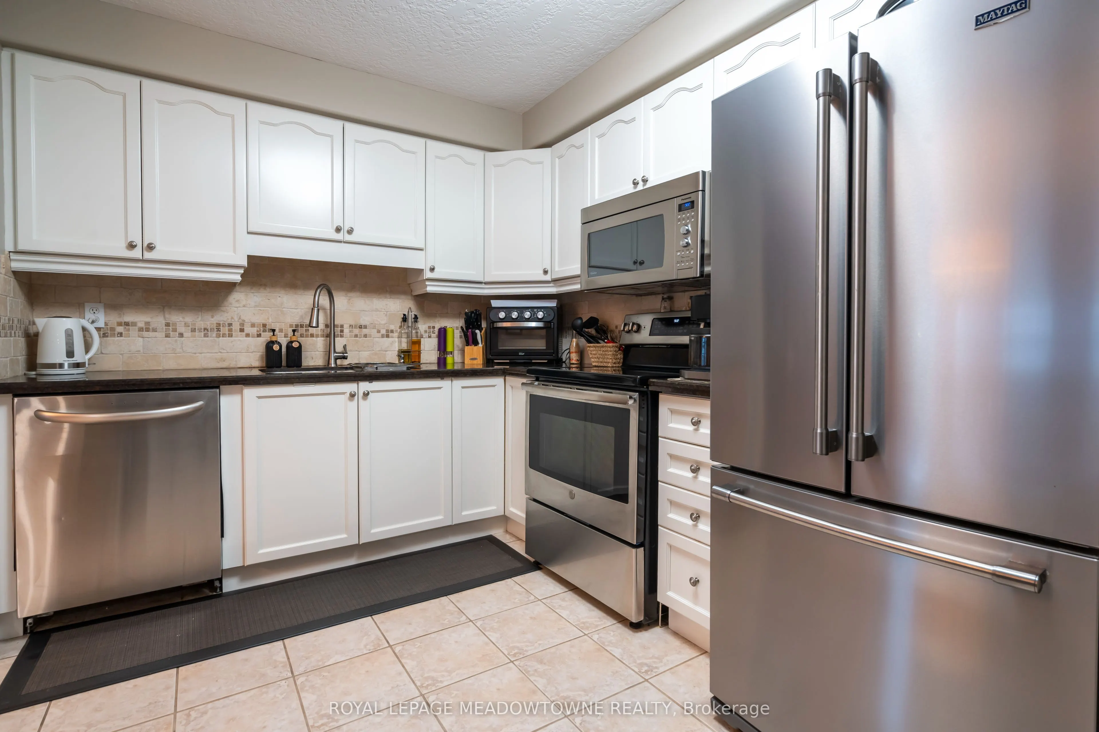 1272 Ontario Street, #304