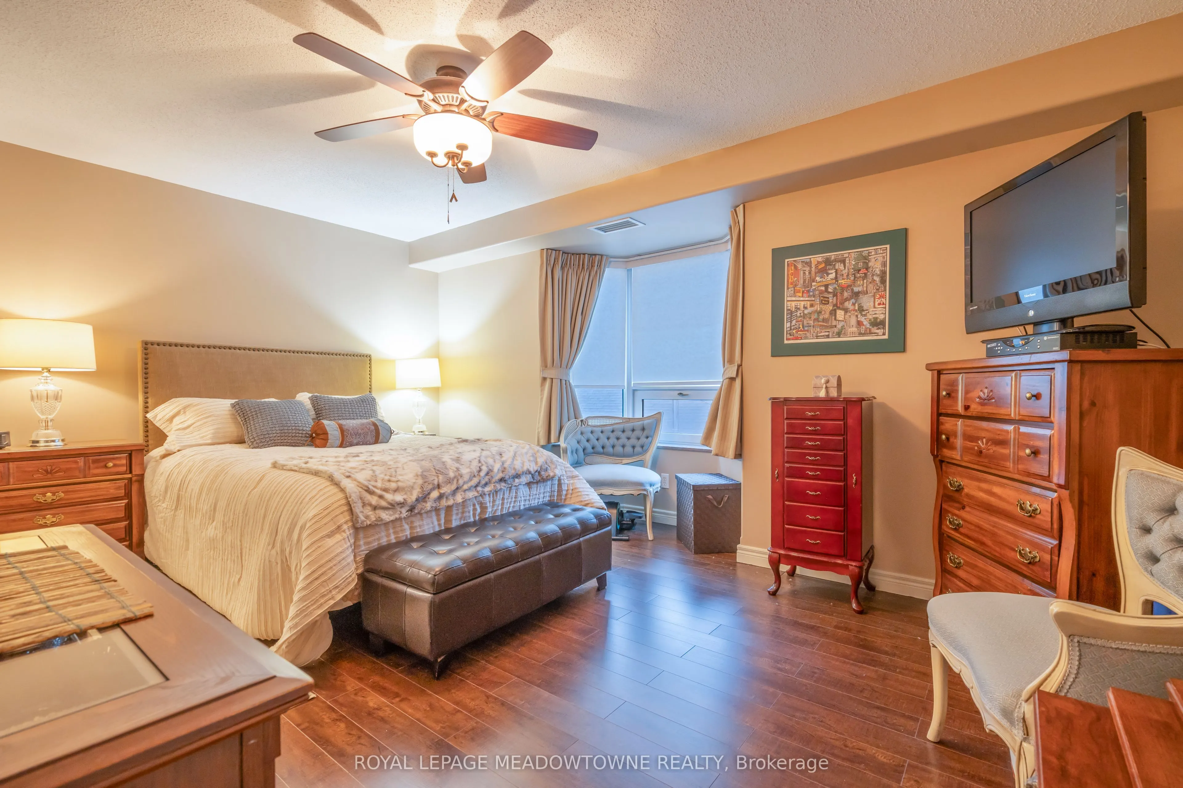 1272 Ontario Street, #304