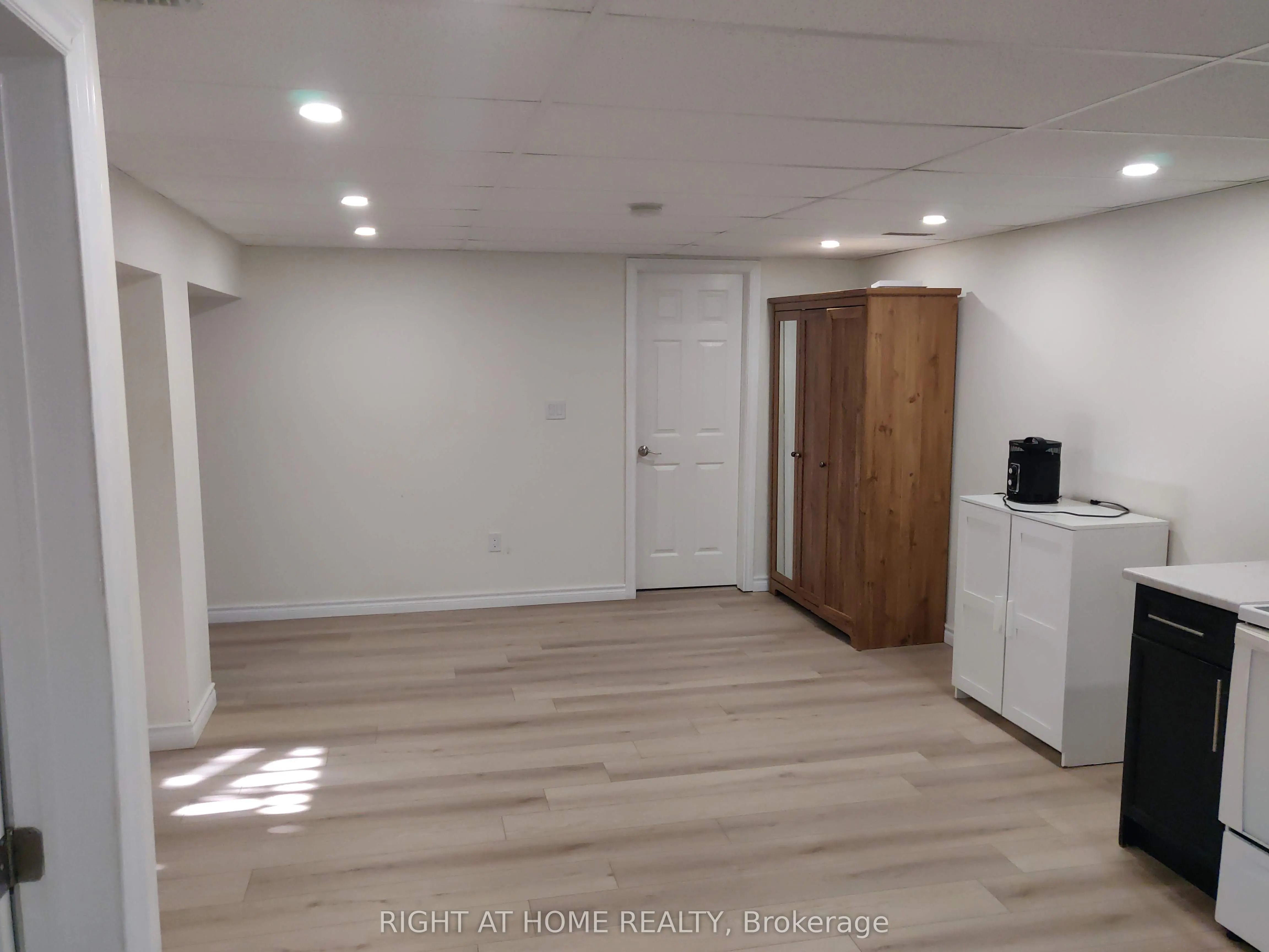 427 Delrex Boulevard