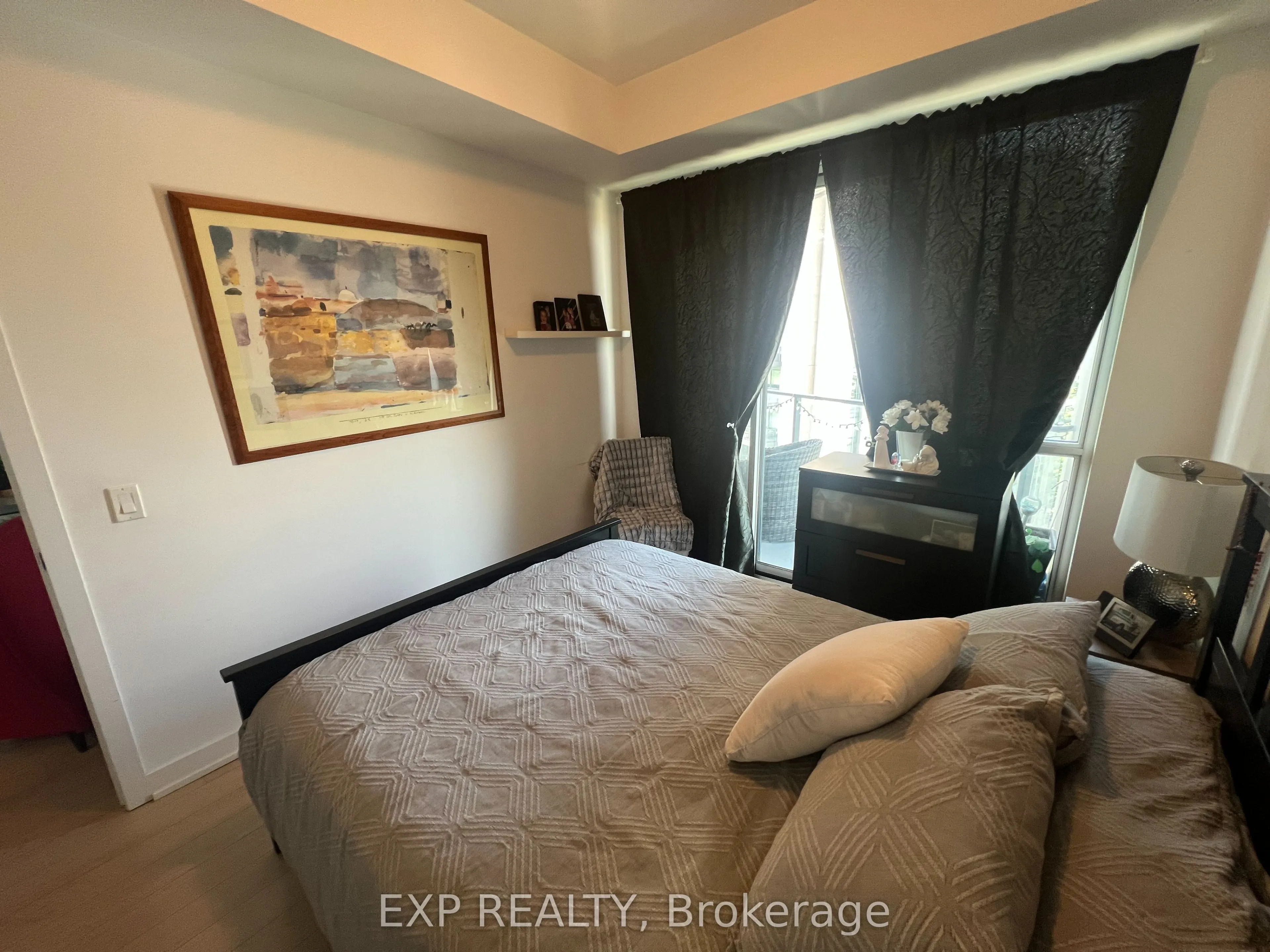 10 Park Lawn Road, #2006