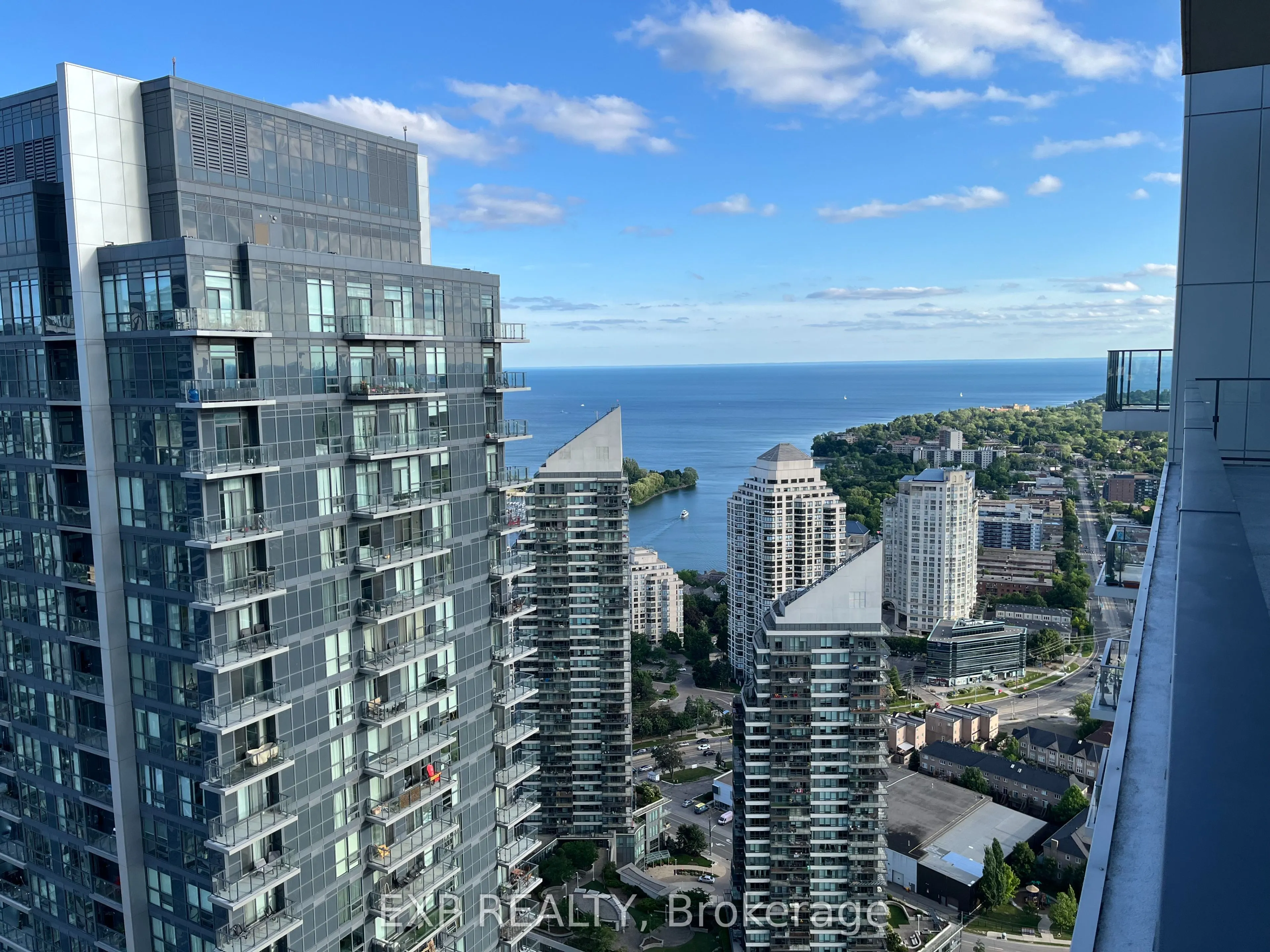 10 Park Lawn Road, #2006