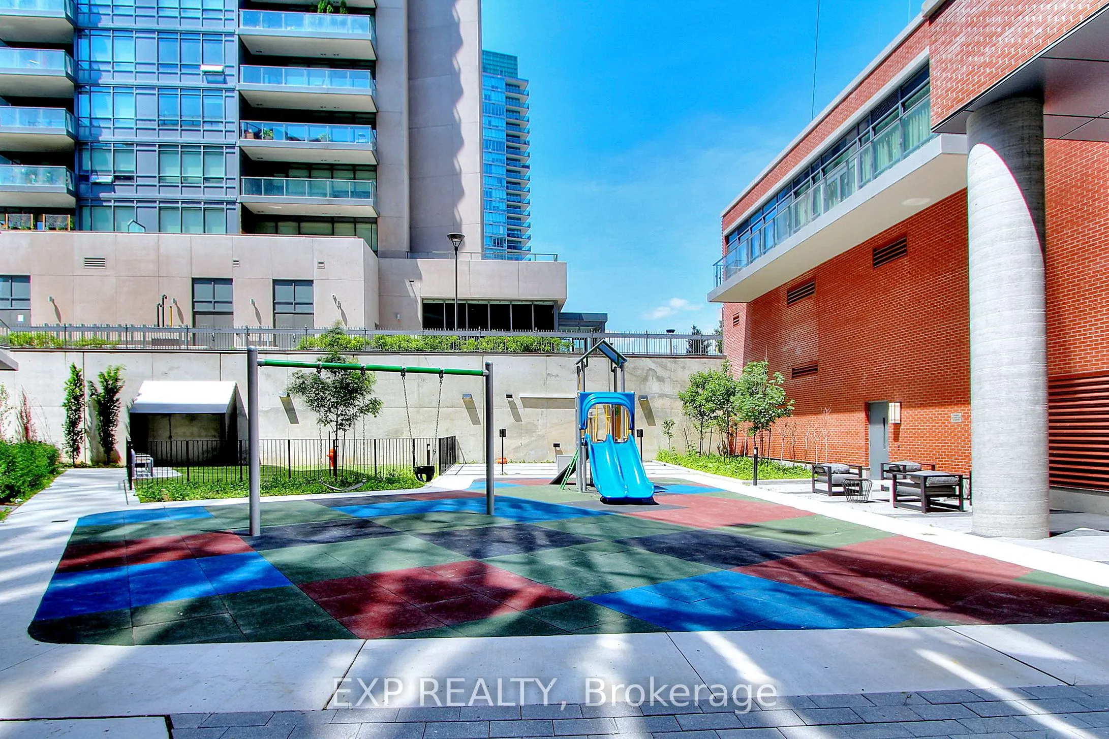 10 Park Lawn Road, #2006