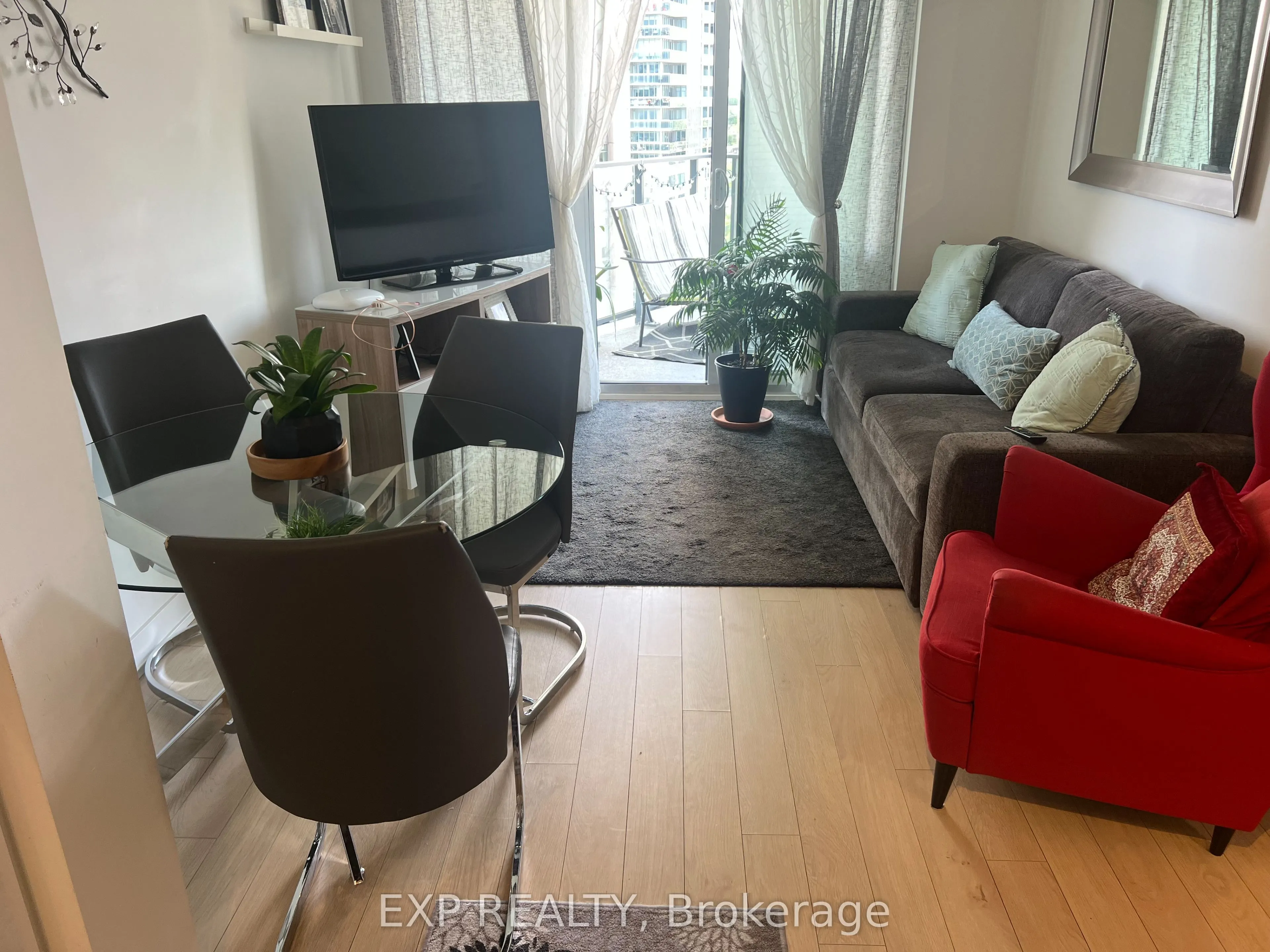 10 Park Lawn Road, #2006