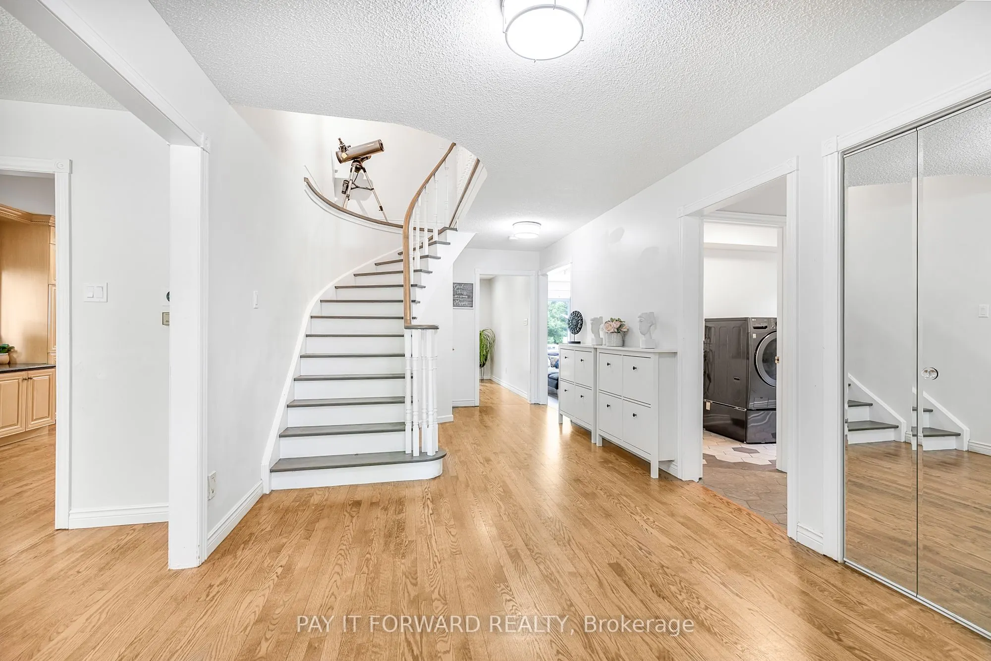 26 Dundalk Crescent
