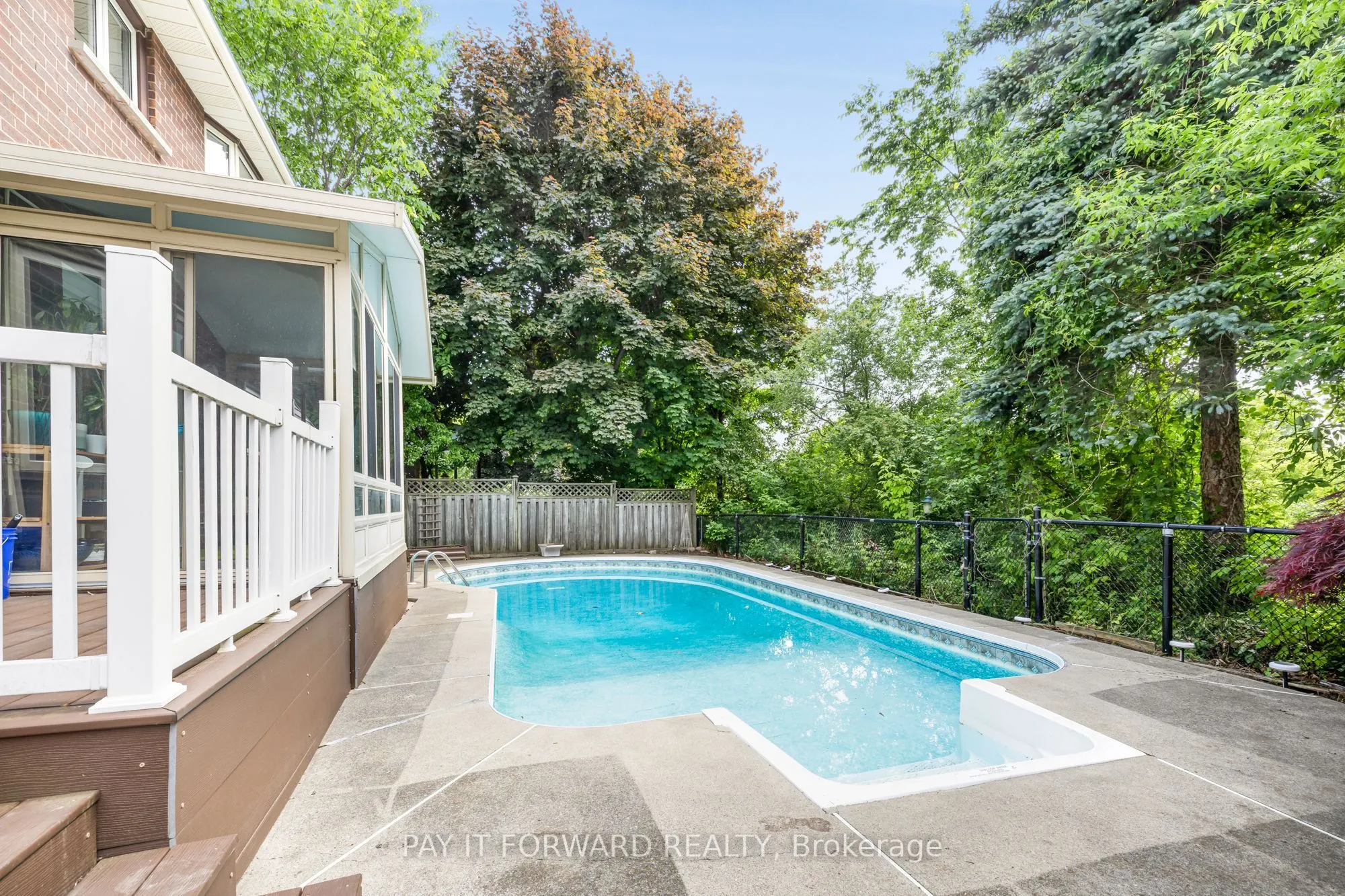 26 Dundalk Crescent