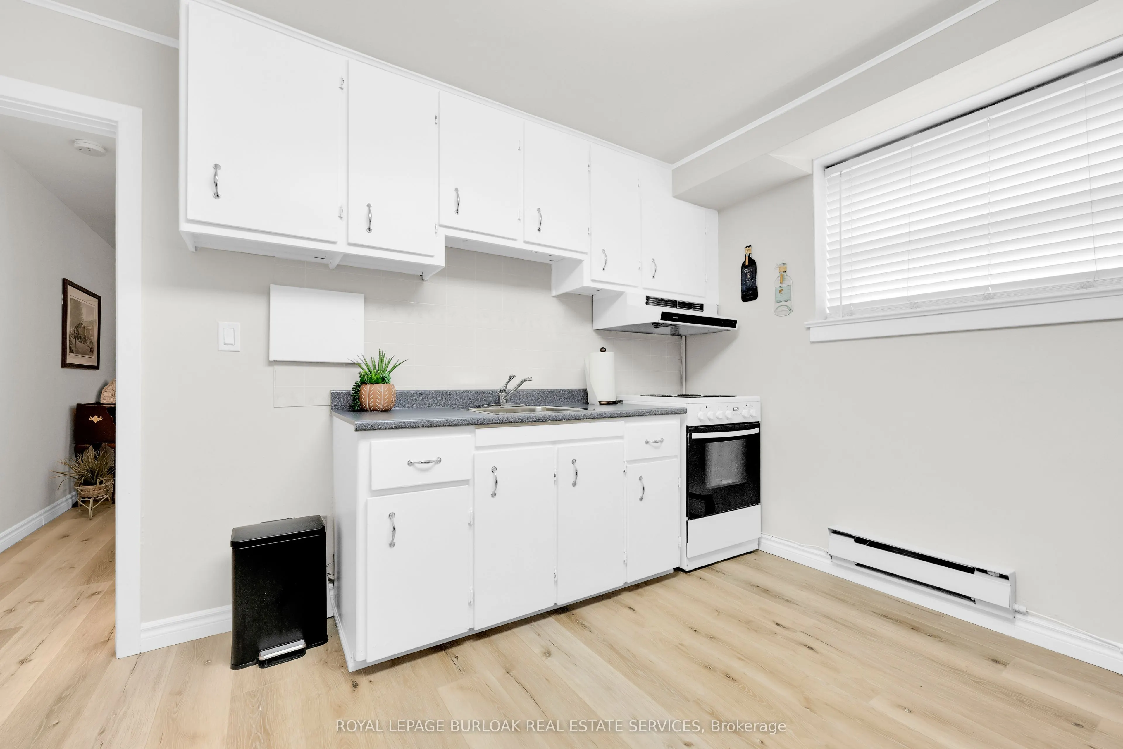 1347 Lakeshore Road, #24