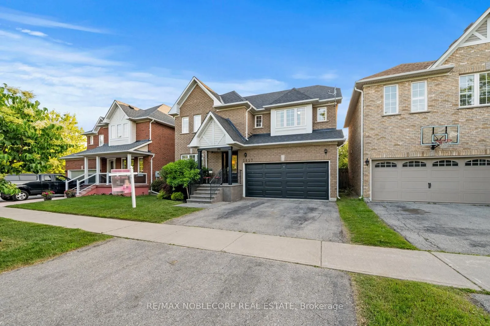 1857 Samuelson Circle