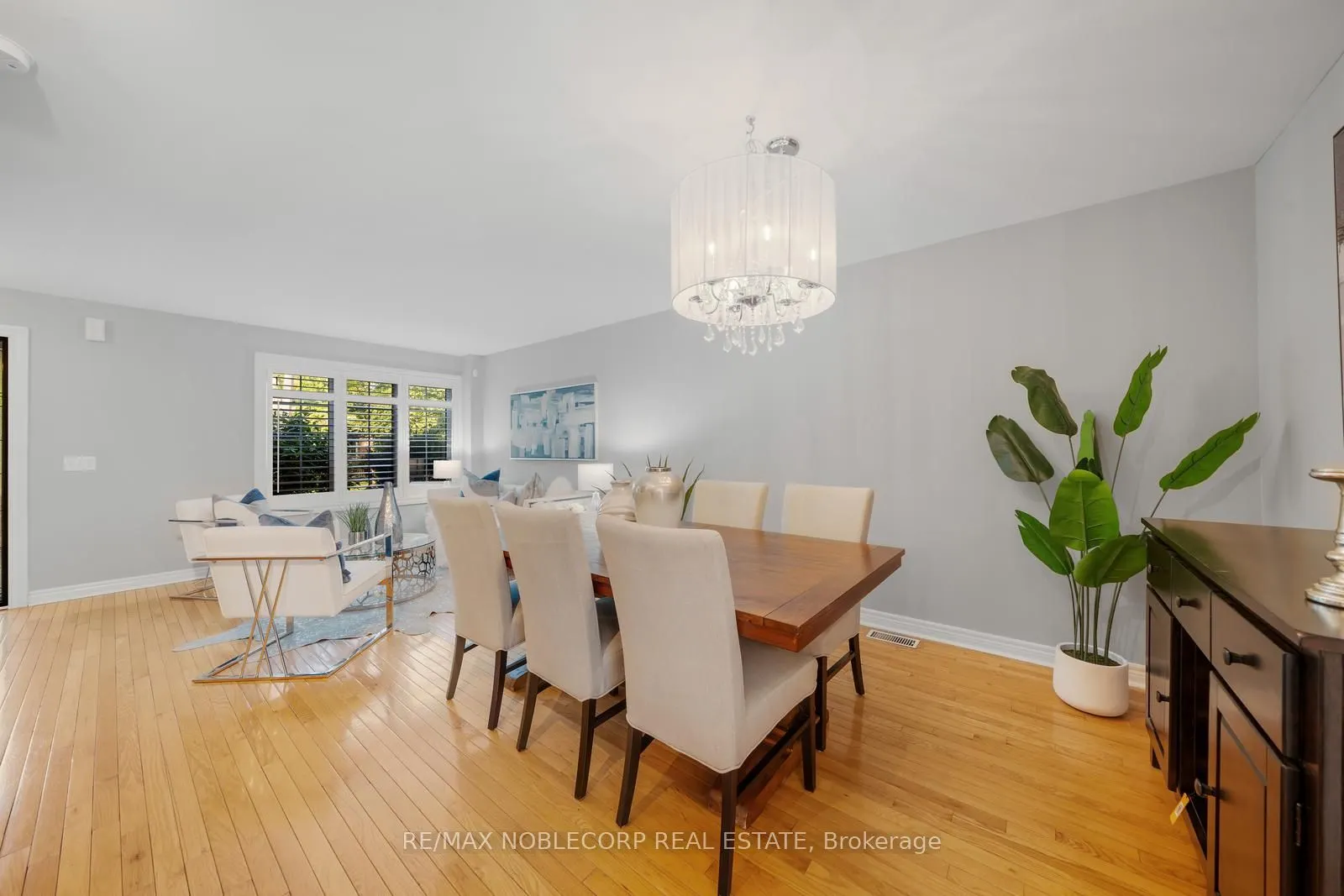 1857 Samuelson Circle
