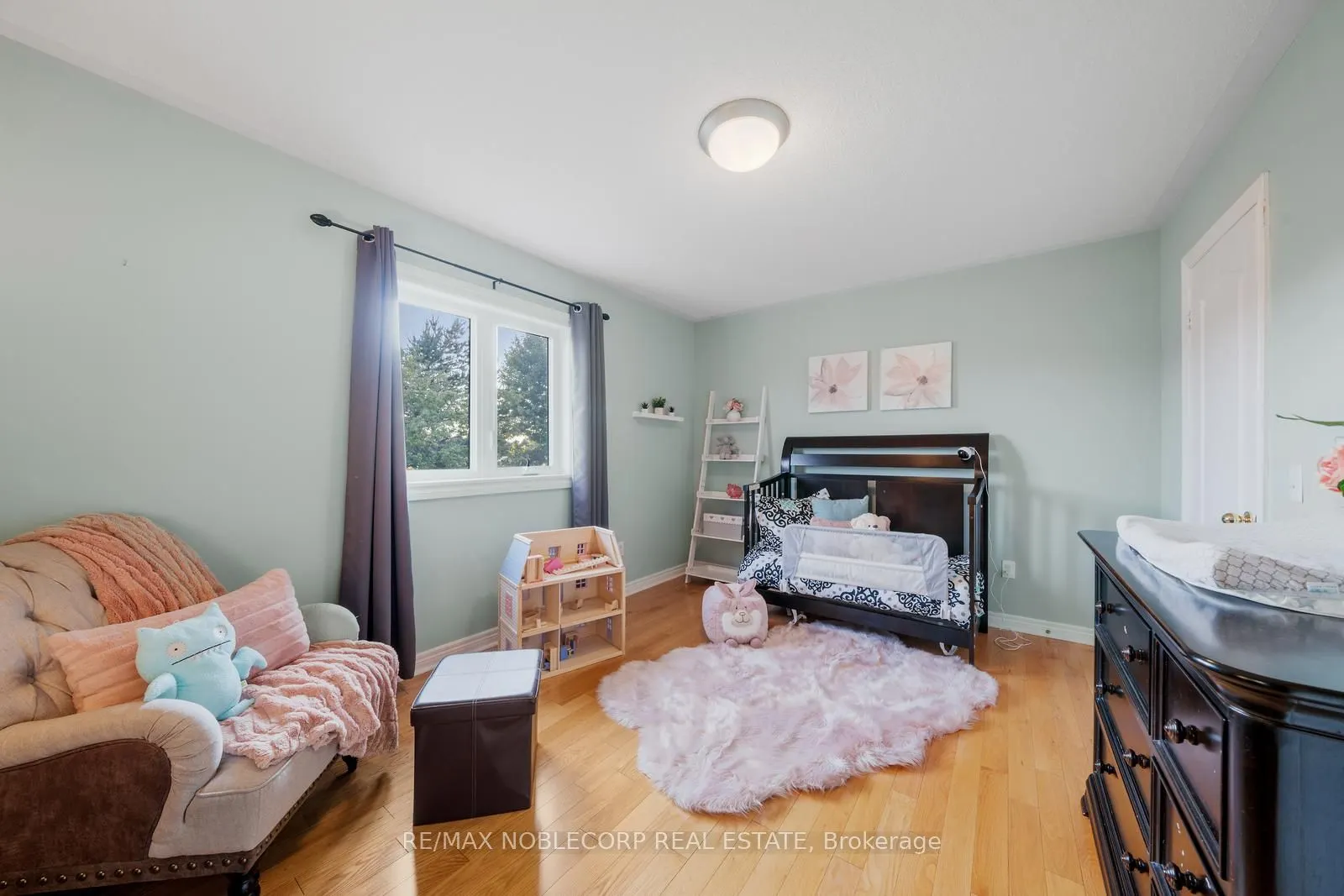 1857 Samuelson Circle