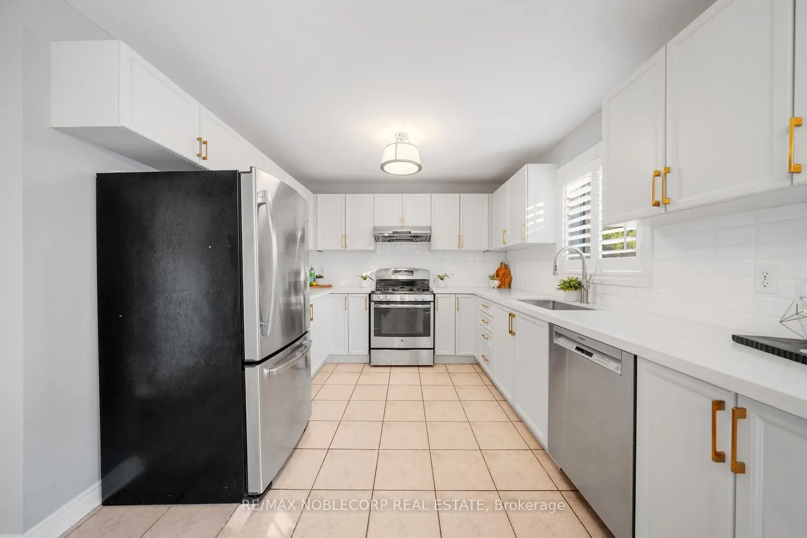 1857 Samuelson Circle