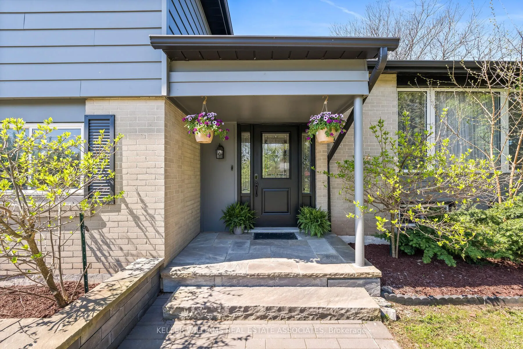 102 Moore Park Crescent