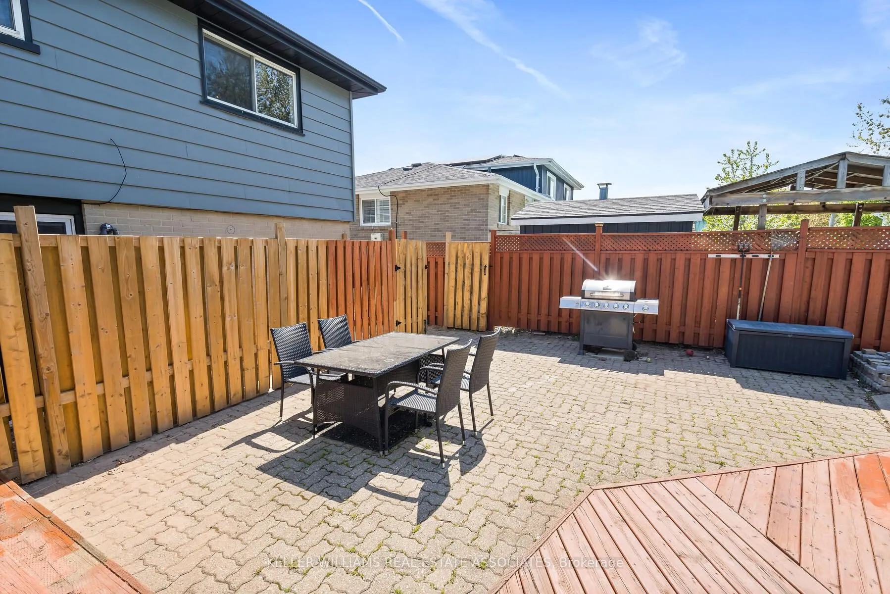 102 Moore Park Crescent