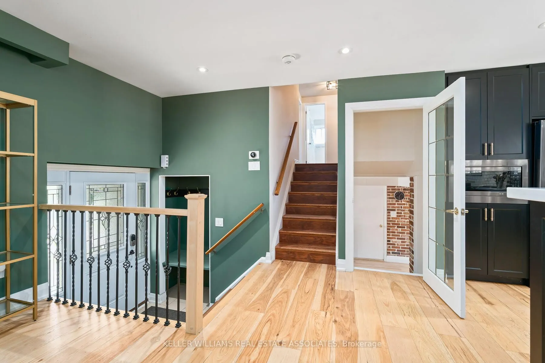102 Moore Park Crescent