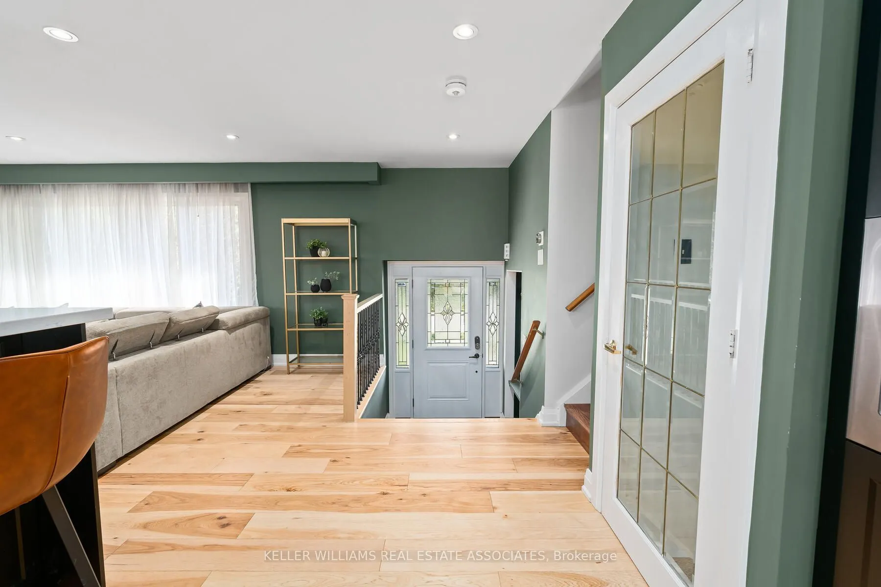 102 Moore Park Crescent