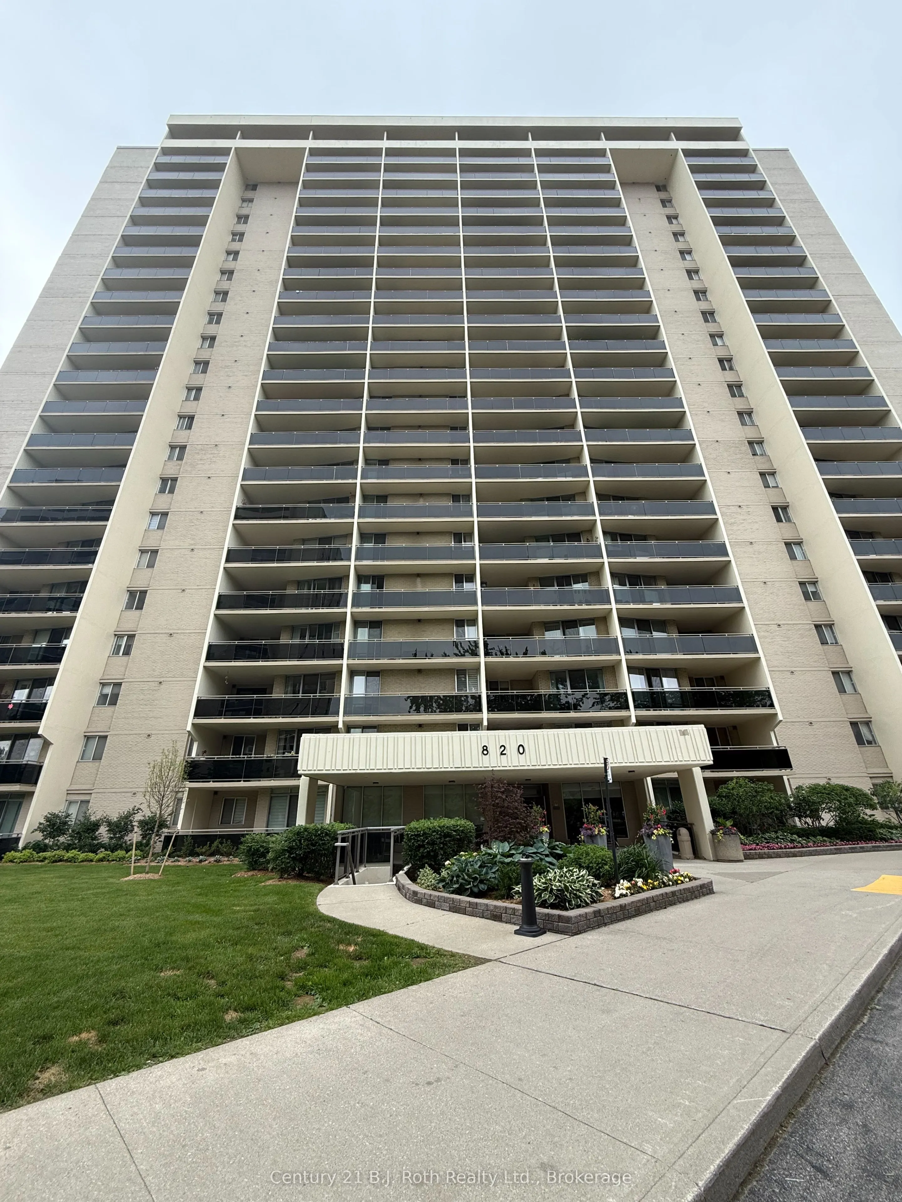 820 Burnhamthorpe Road, #2107
