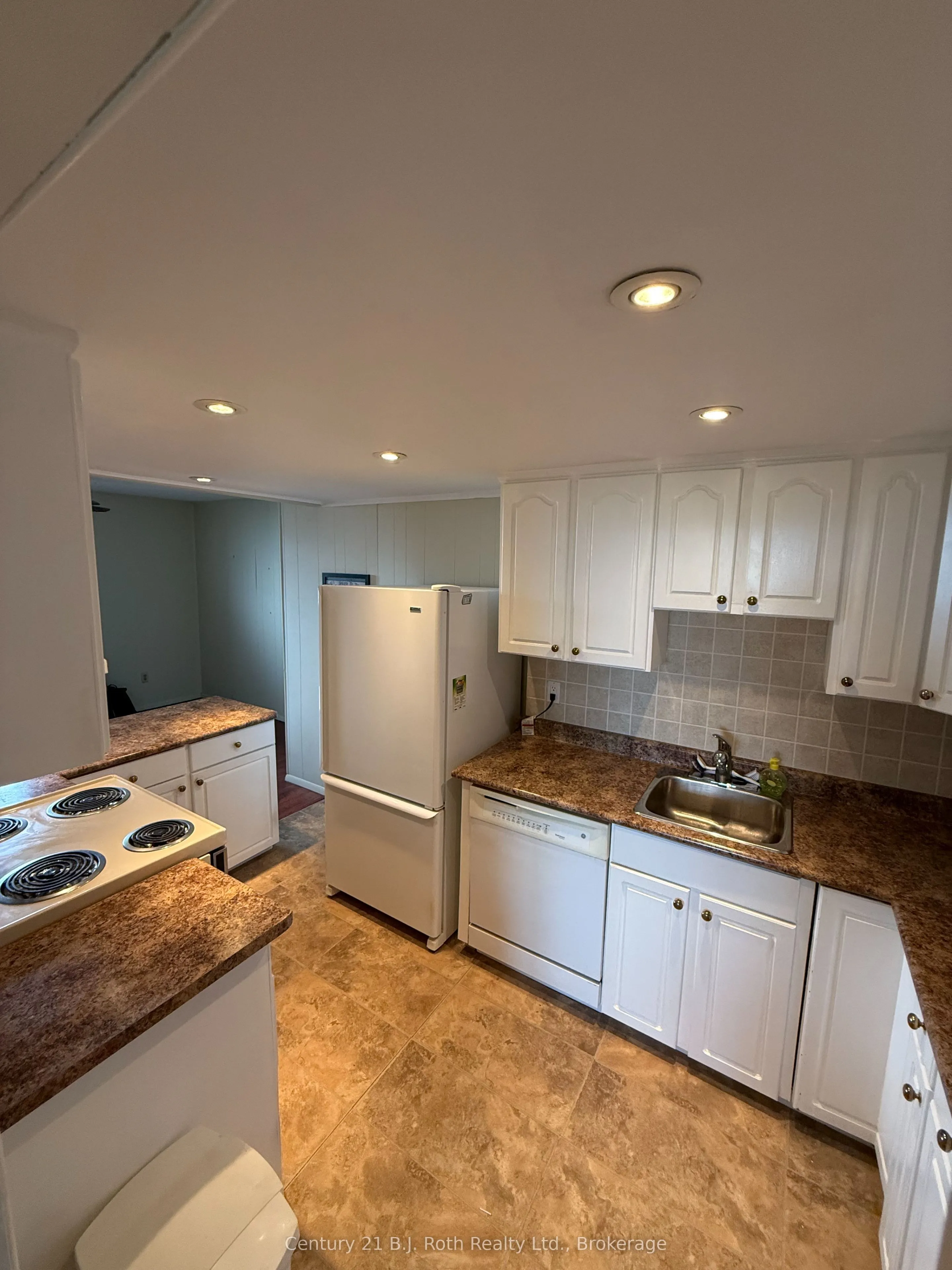 820 Burnhamthorpe Road, #2107