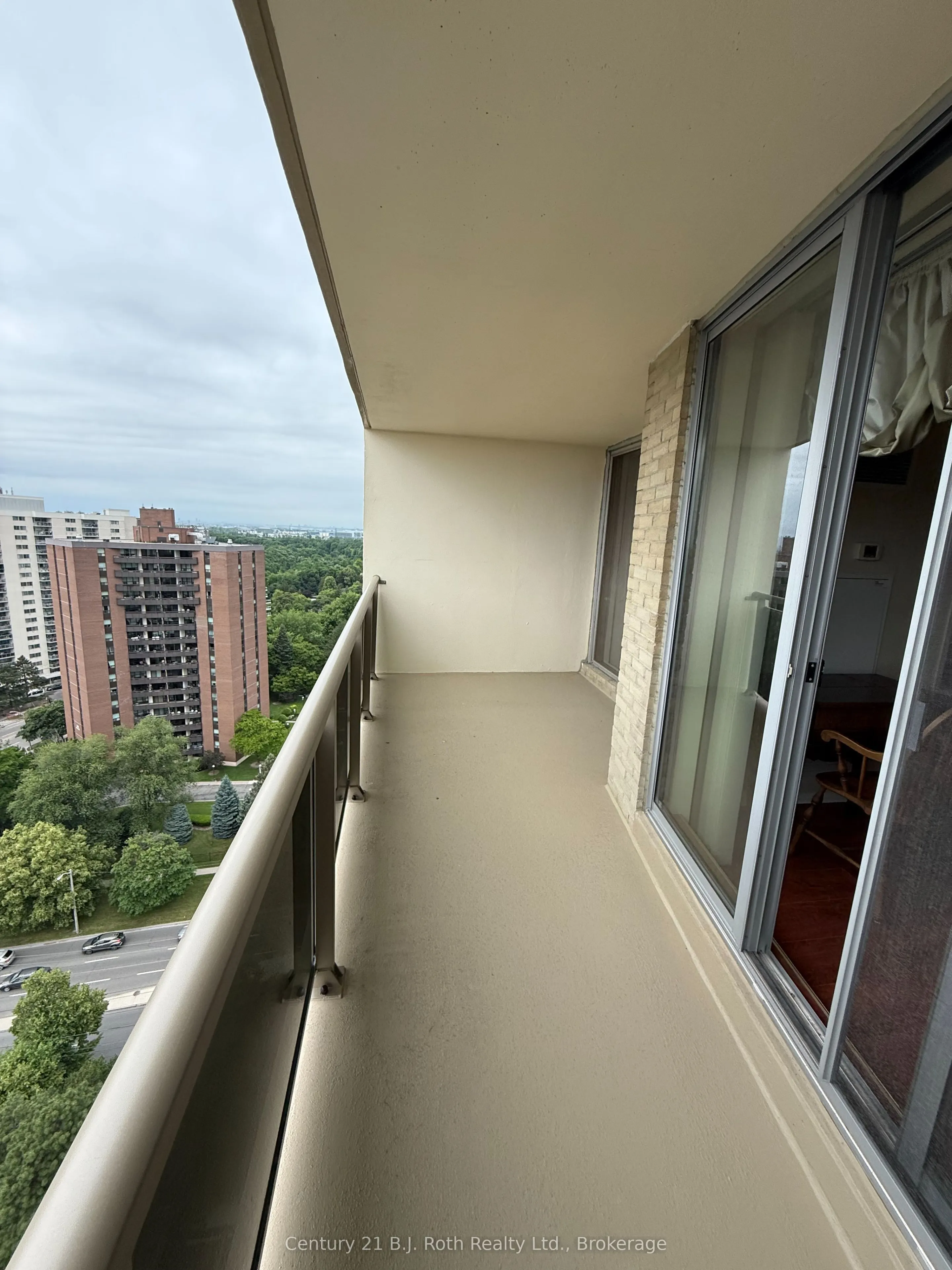 820 Burnhamthorpe Road, #2107