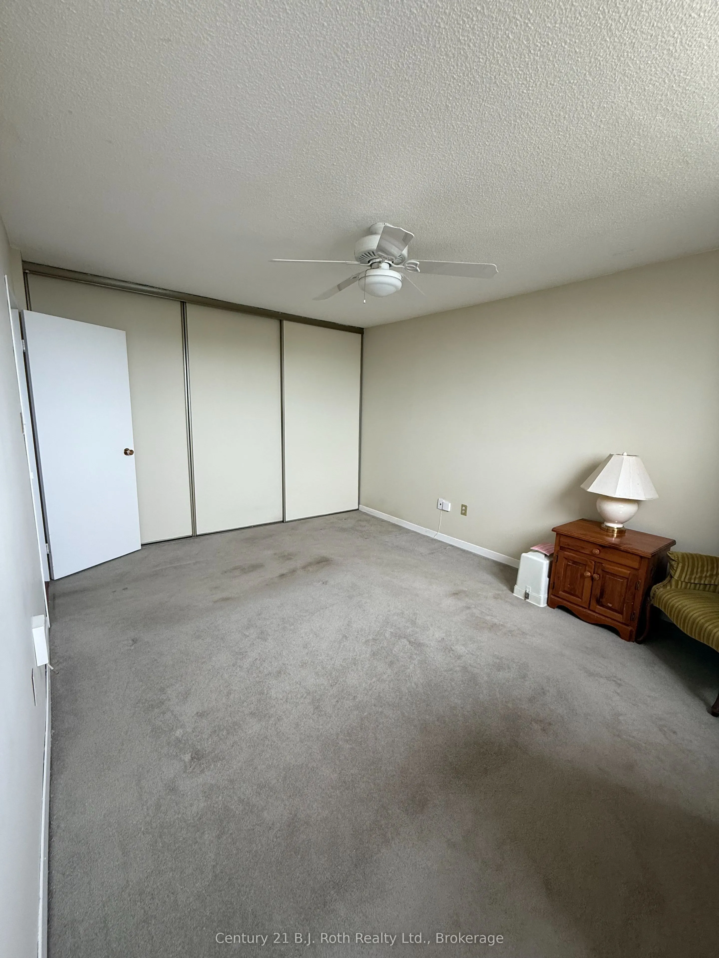 820 Burnhamthorpe Road, #2107