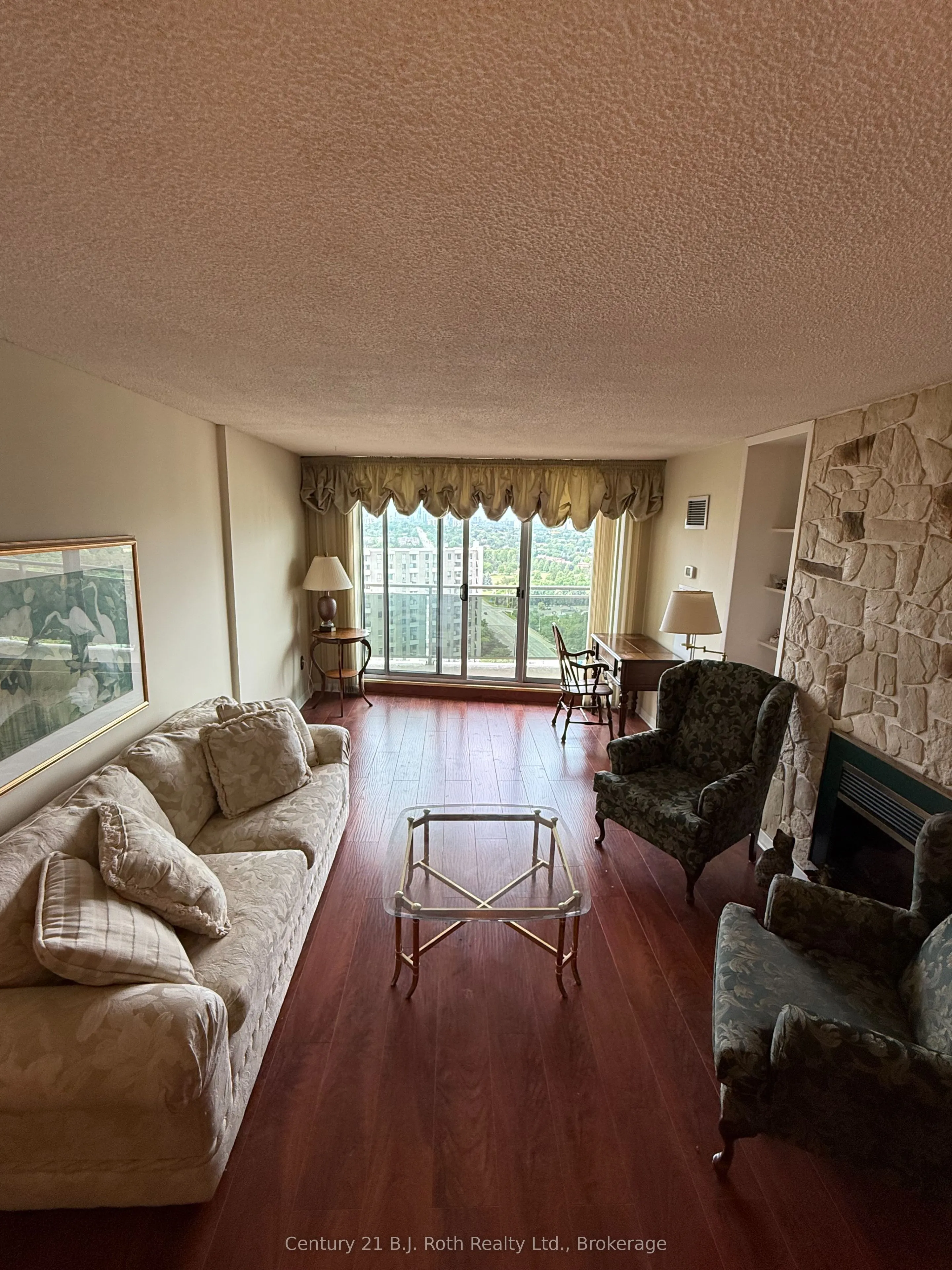 820 Burnhamthorpe Road, #2107
