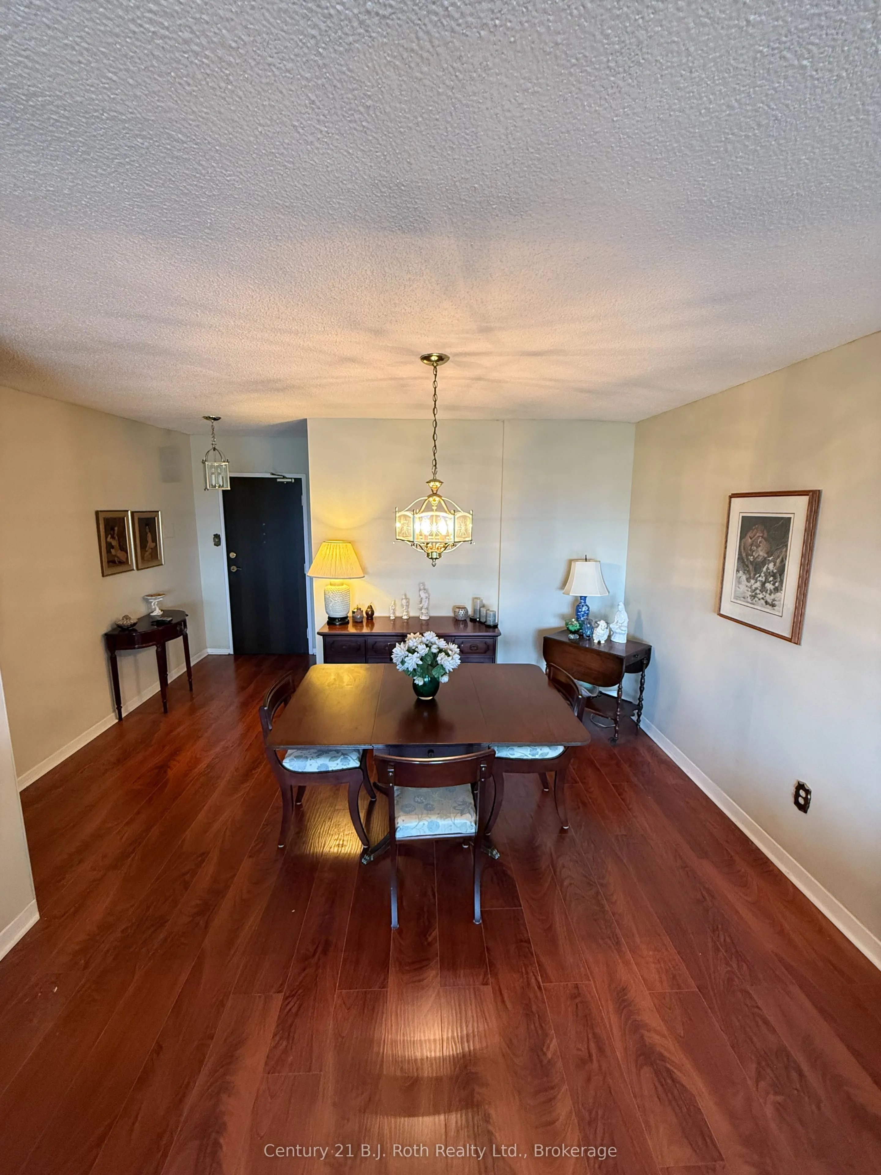 820 Burnhamthorpe Road, #2107