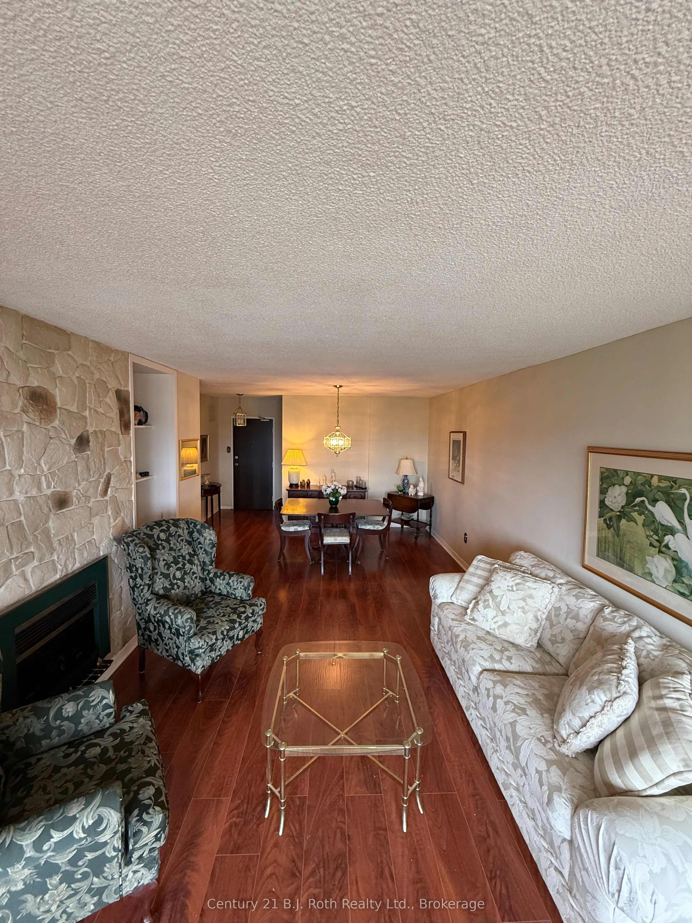820 Burnhamthorpe Road, #2107