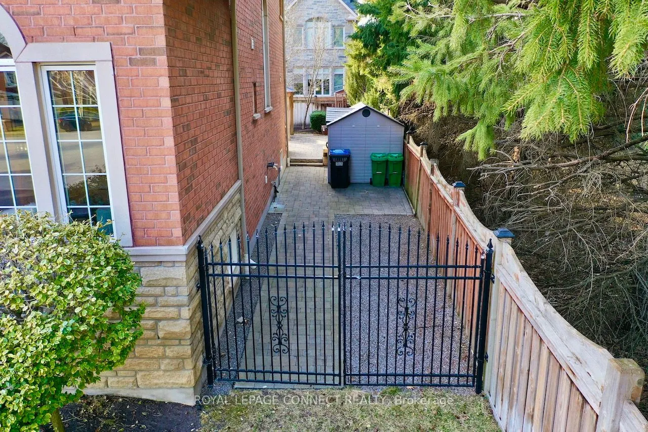 26 Antrim Court