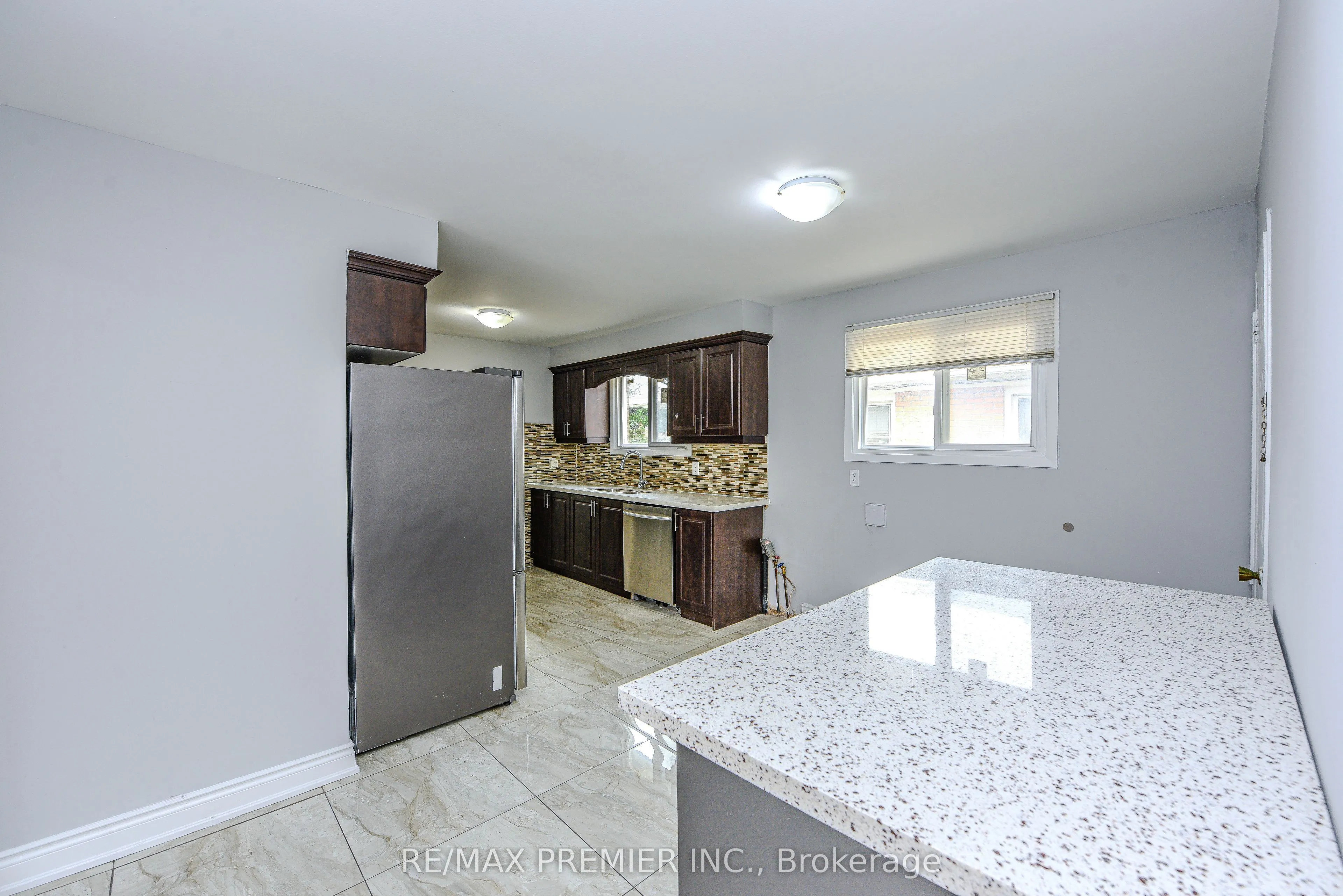 3764 Wyewood Road