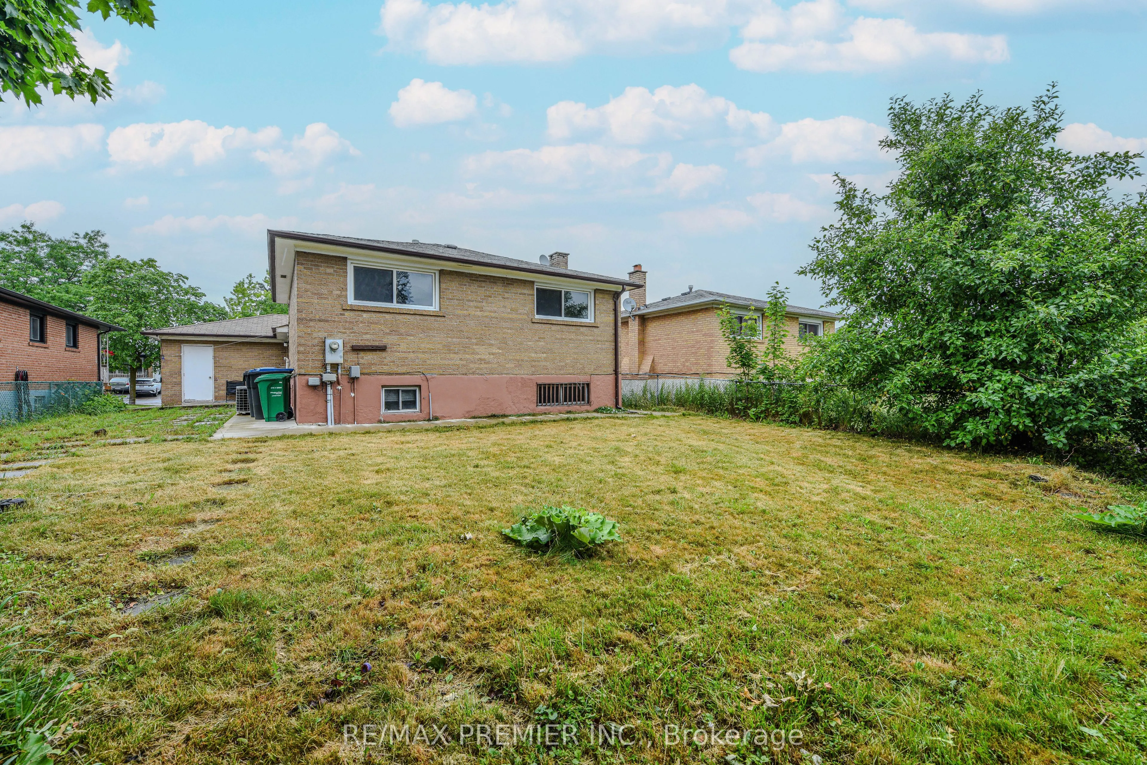3764 Wyewood Road