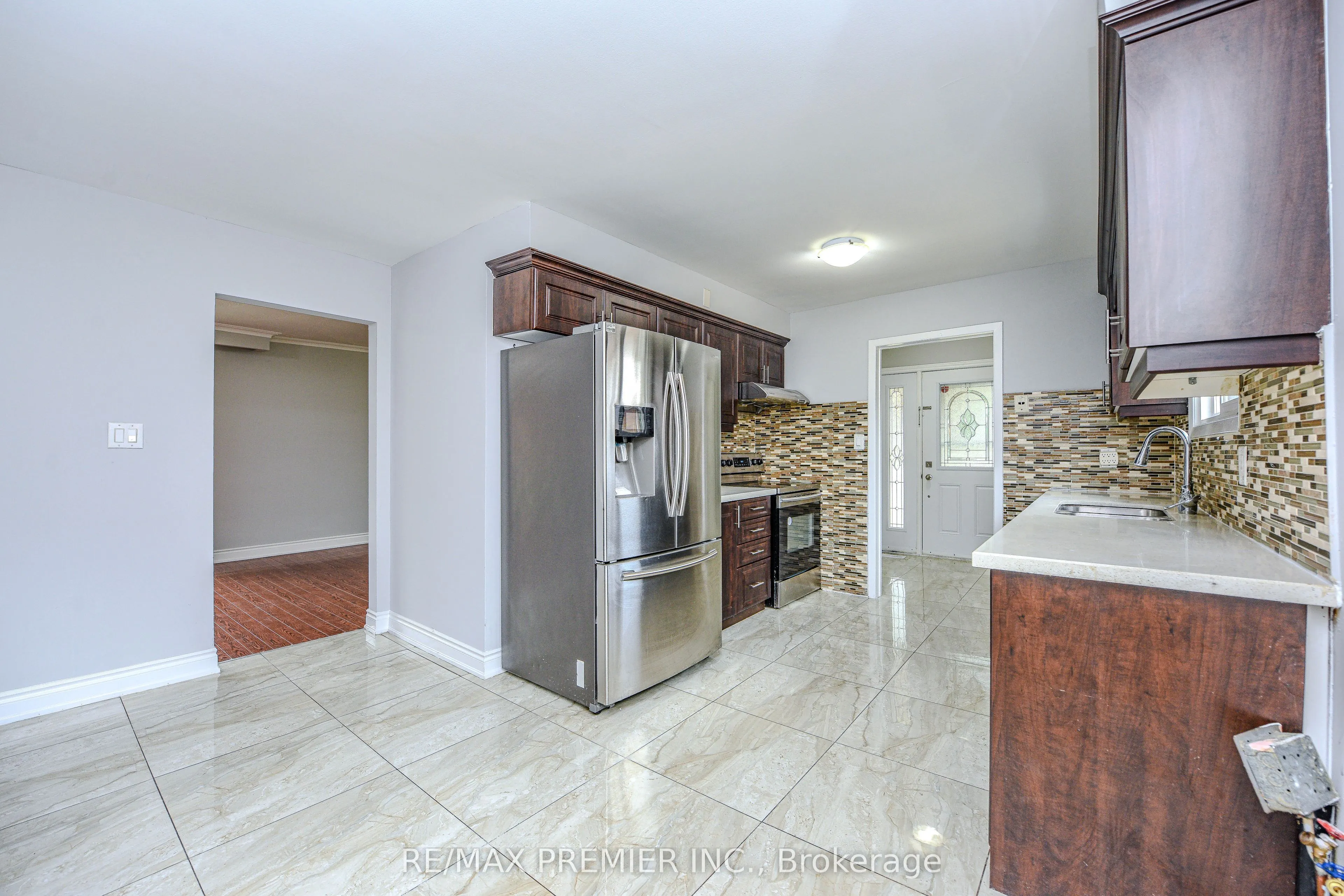 3764 Wyewood Road