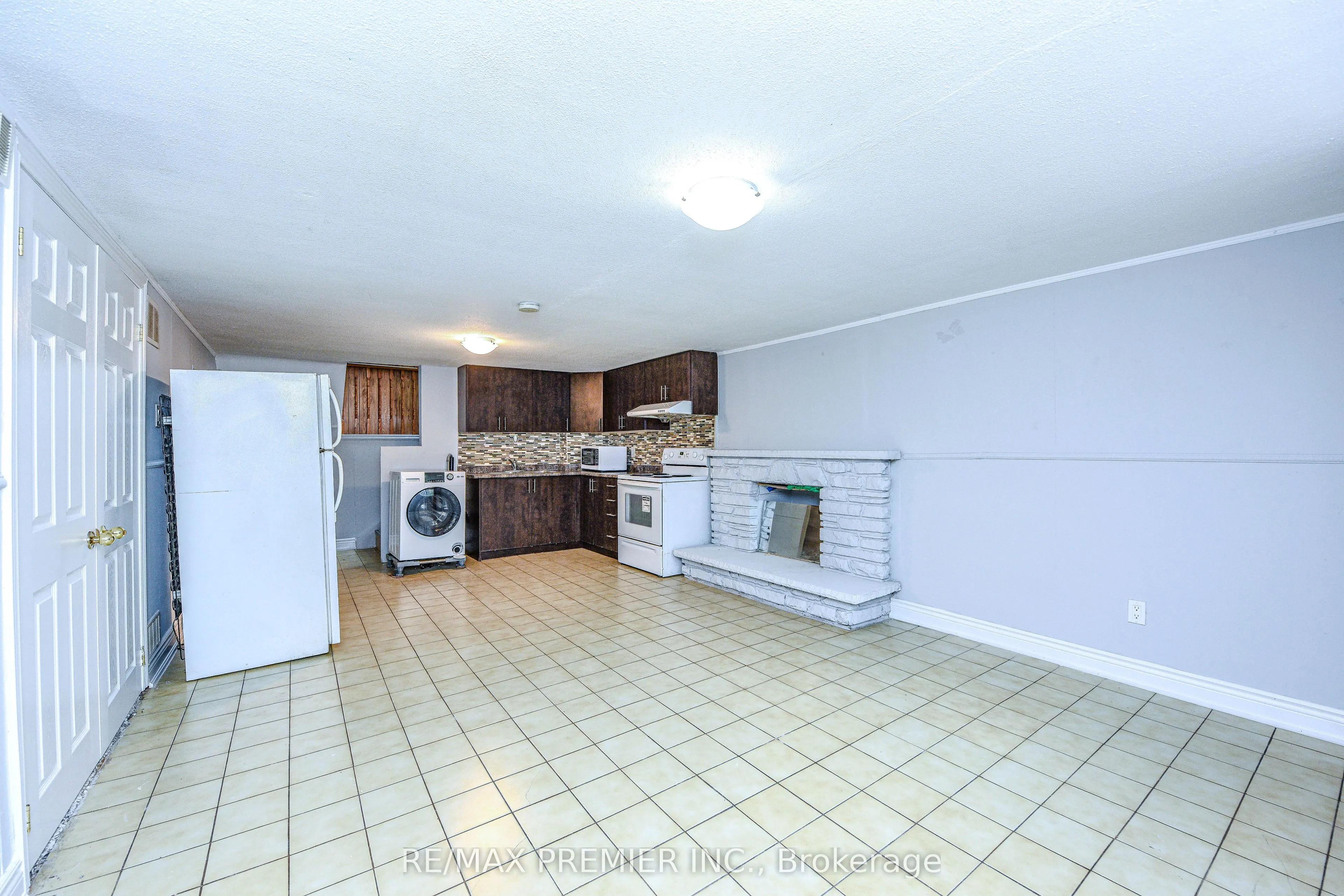 3764 Wyewood Road