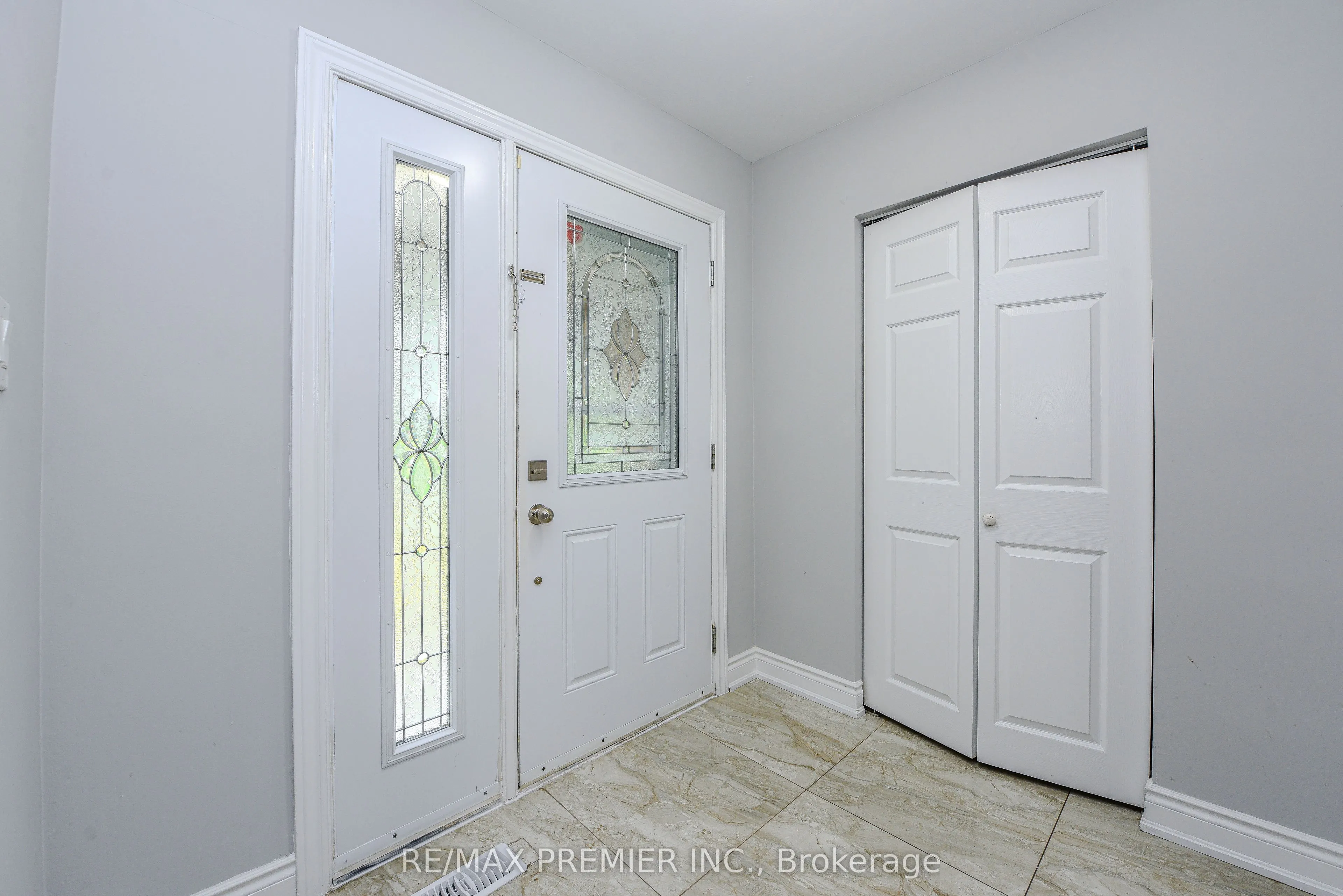 3764 Wyewood Road