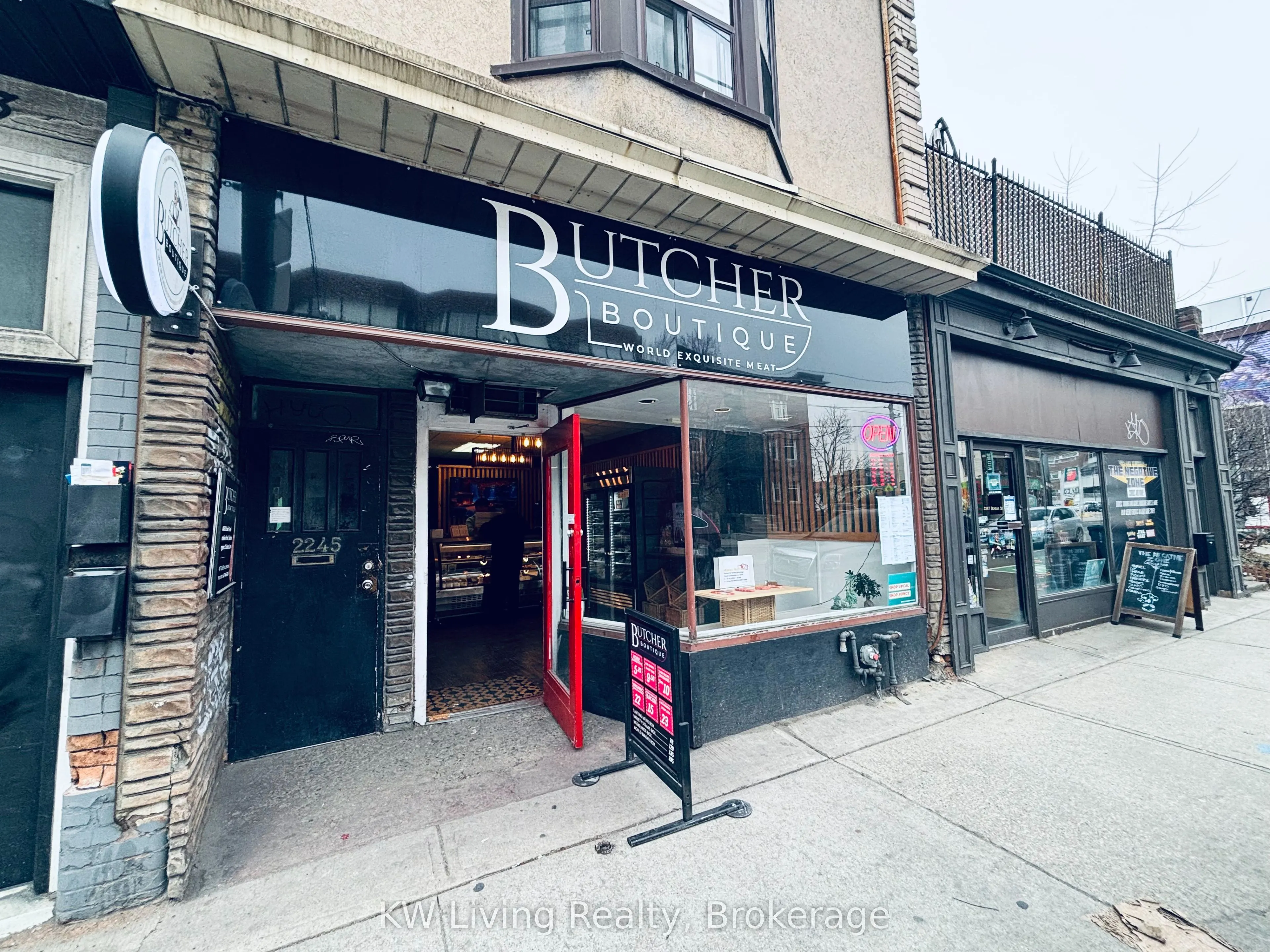2245 Dundas Street W, #Ground