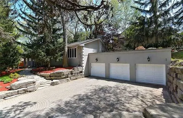 11 Ripplewood Road