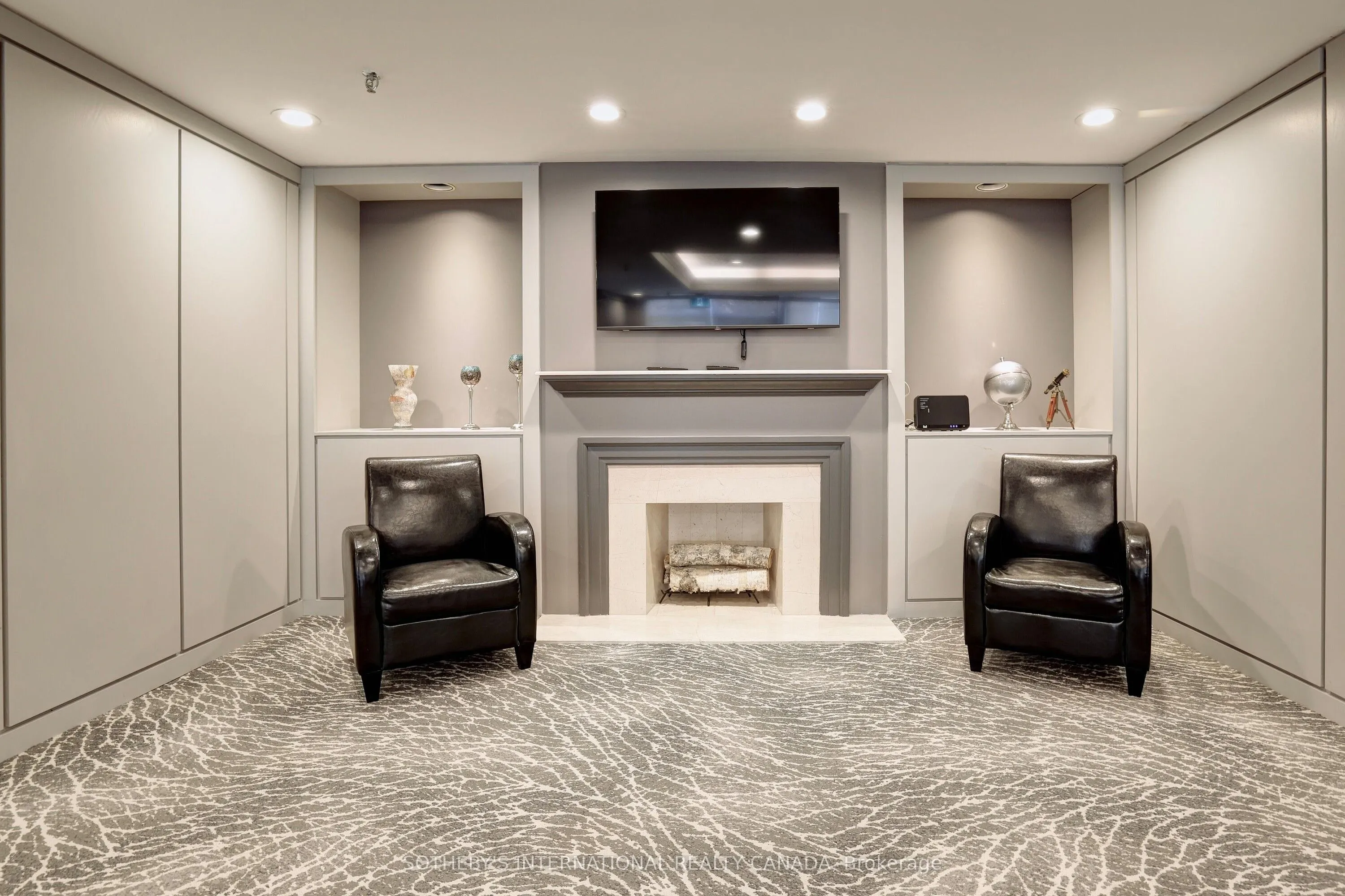 1001 Cedarglen Gate, #PH04