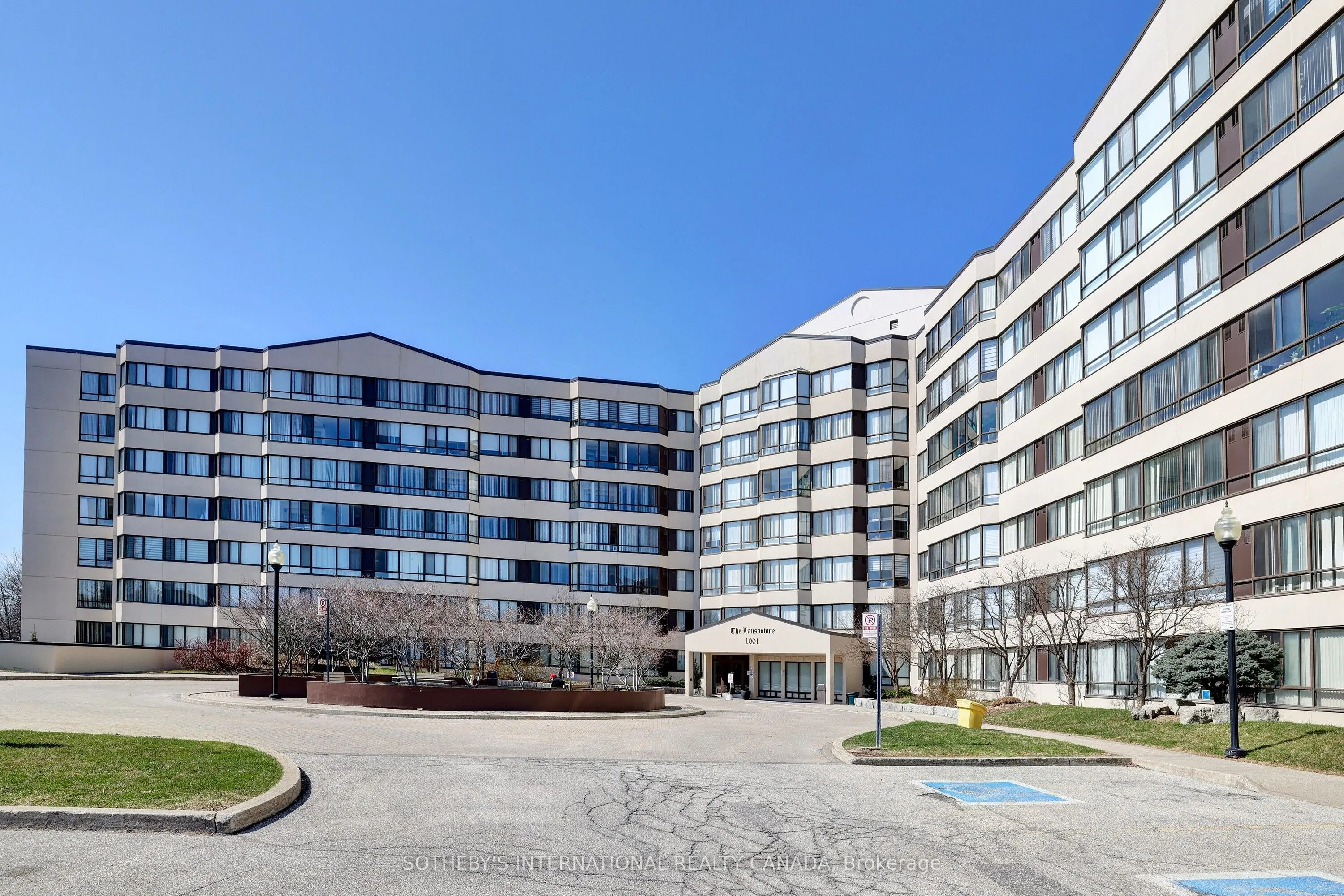 1001 Cedarglen Gate, #PH04