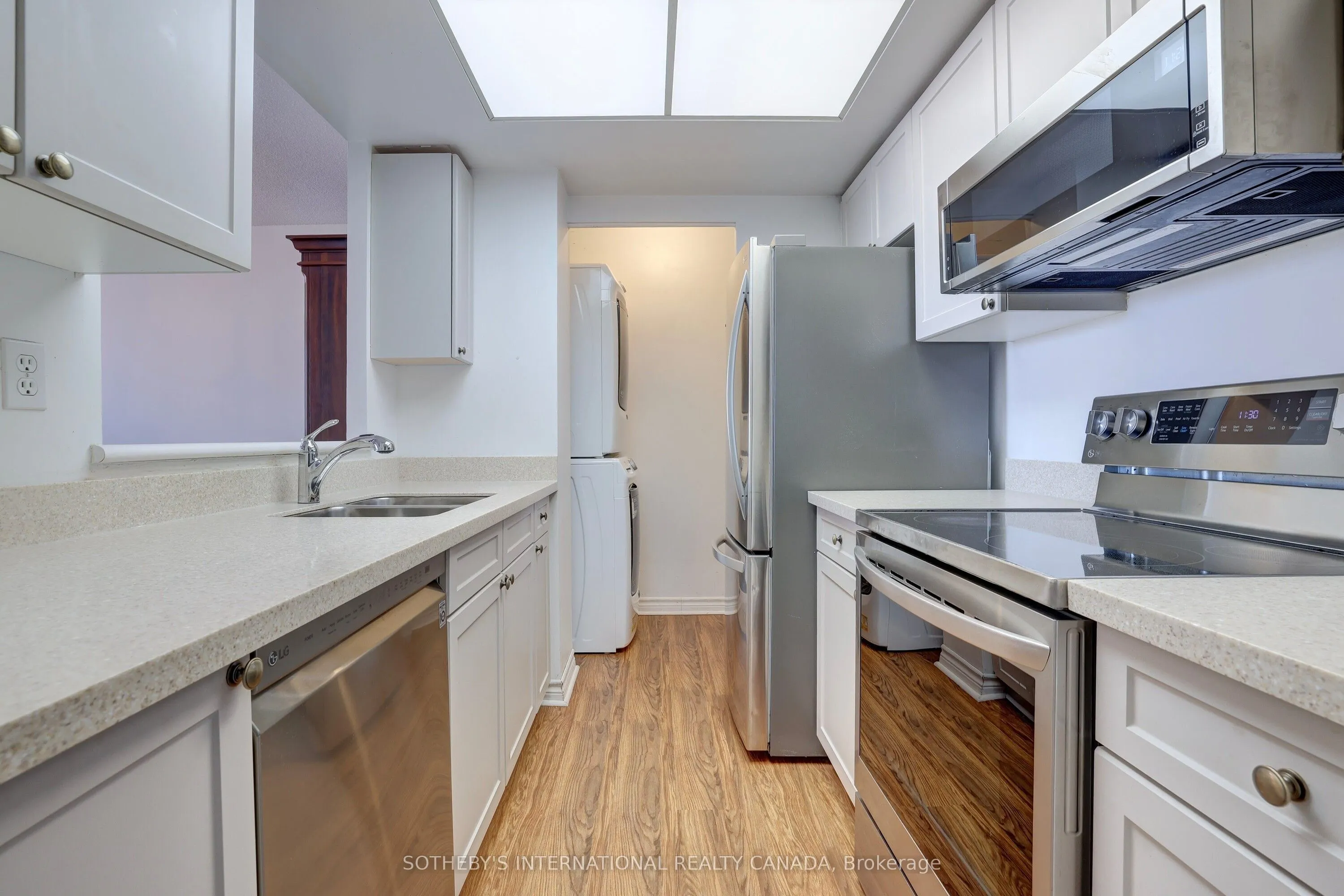 1001 Cedarglen Gate, #PH04