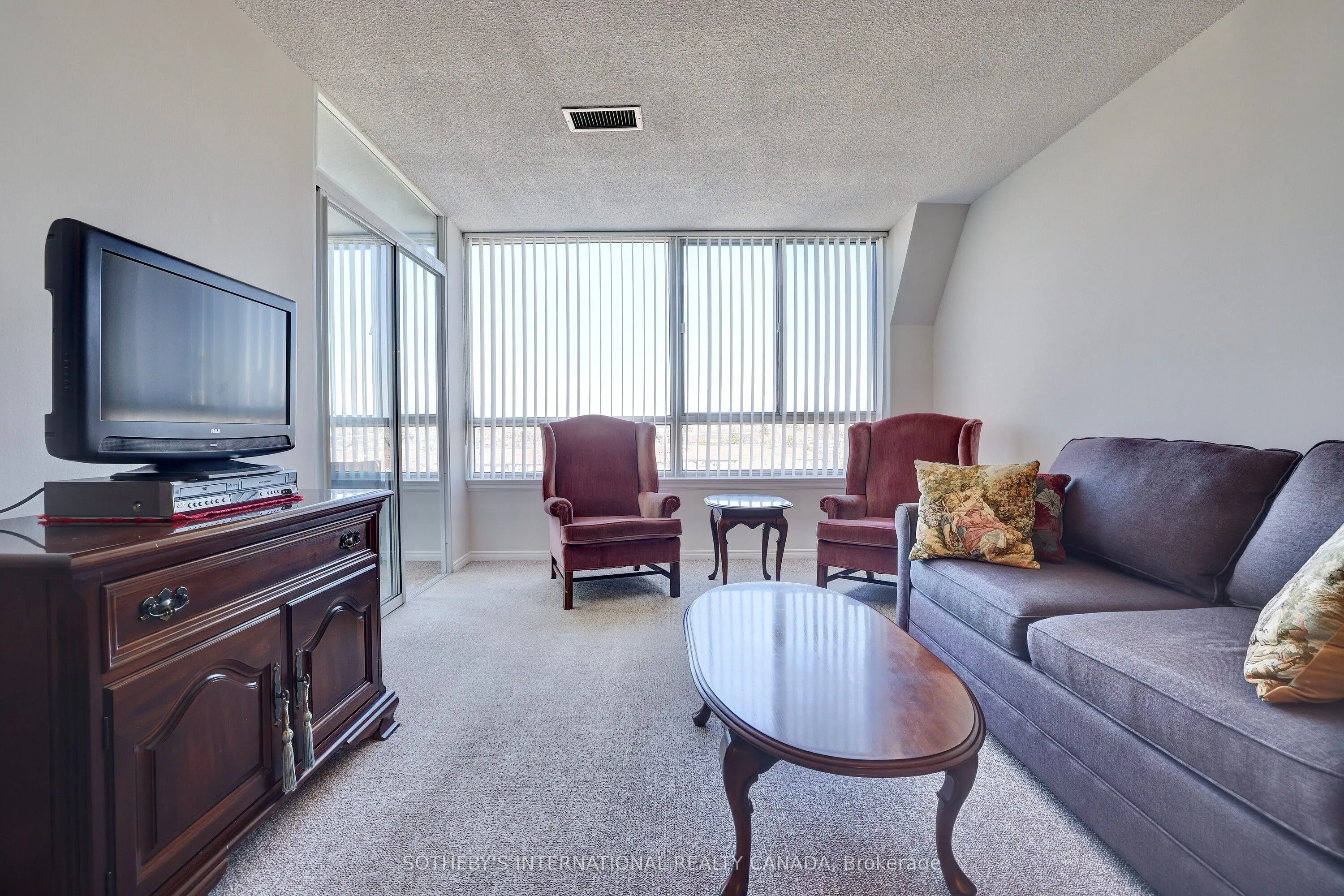 1001 Cedarglen Gate, #PH04