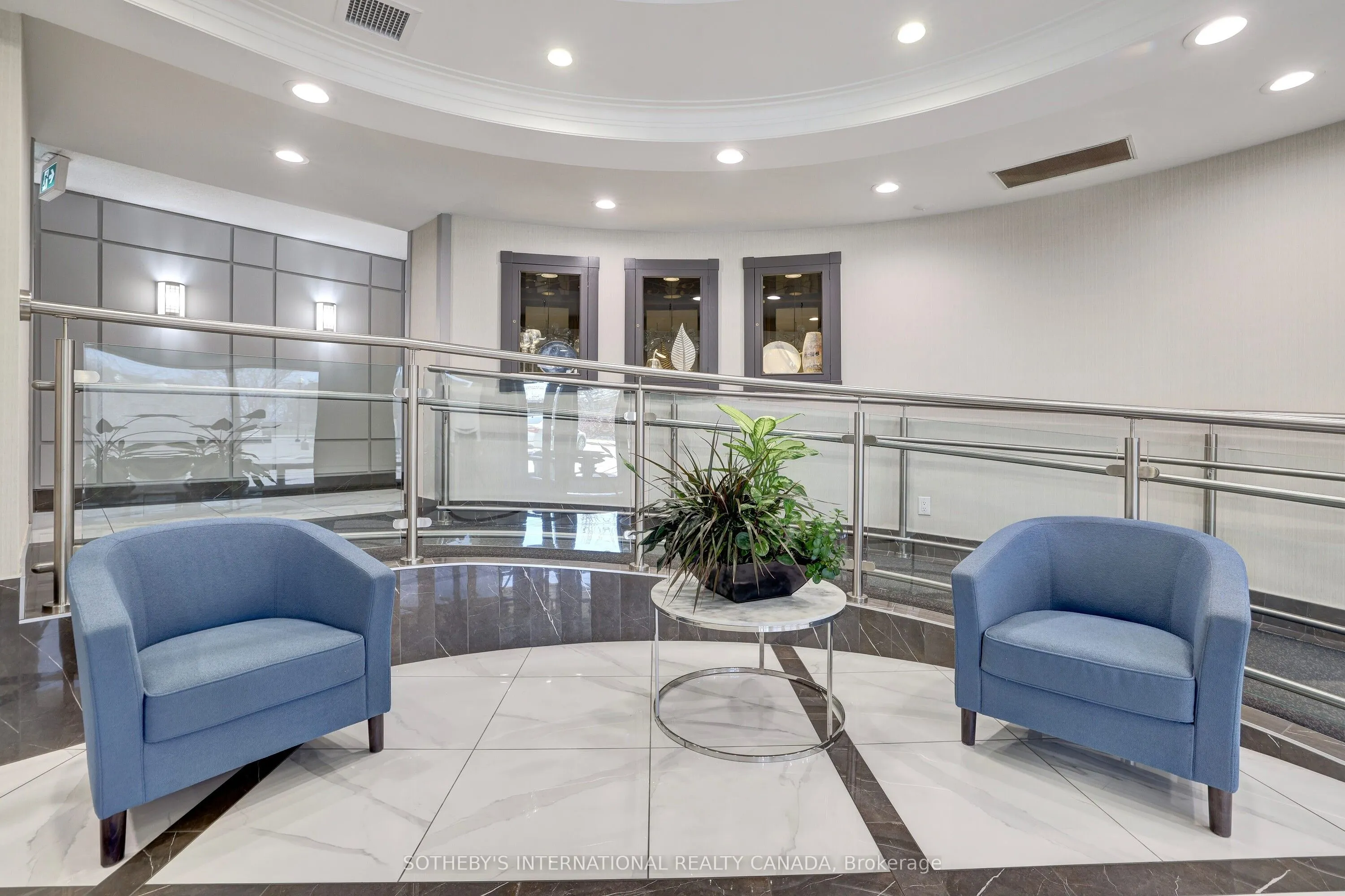 1001 Cedarglen Gate, #PH04
