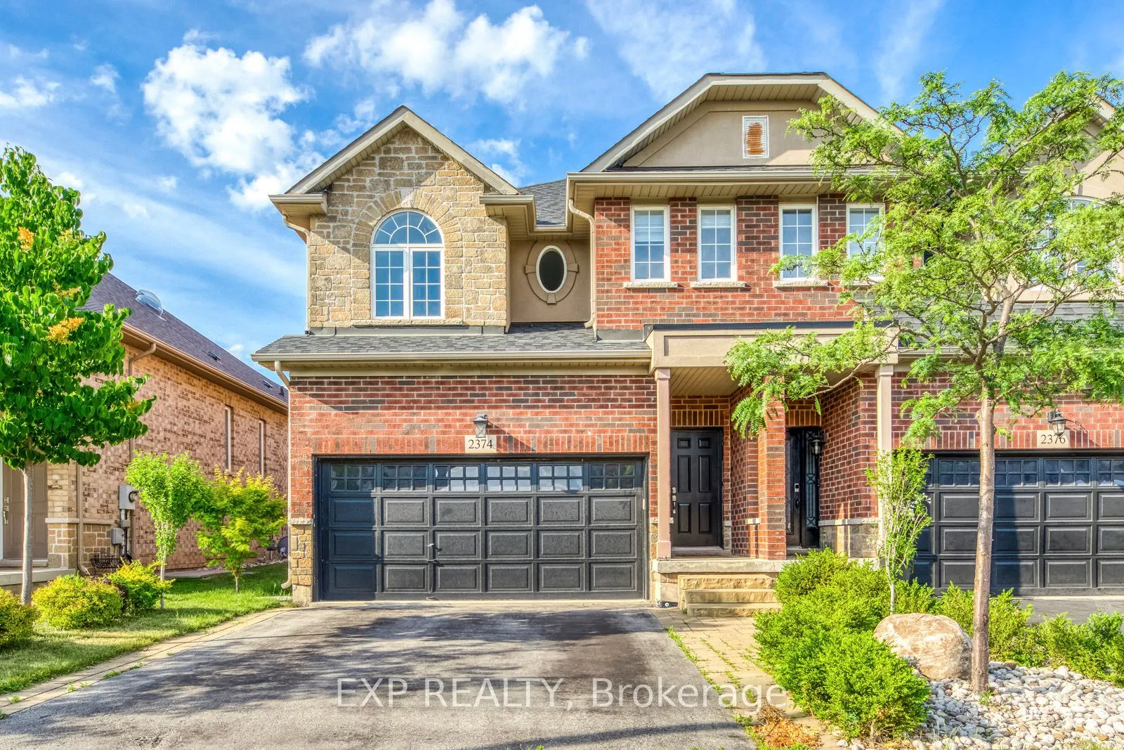 2374 Stone Glen Crescent