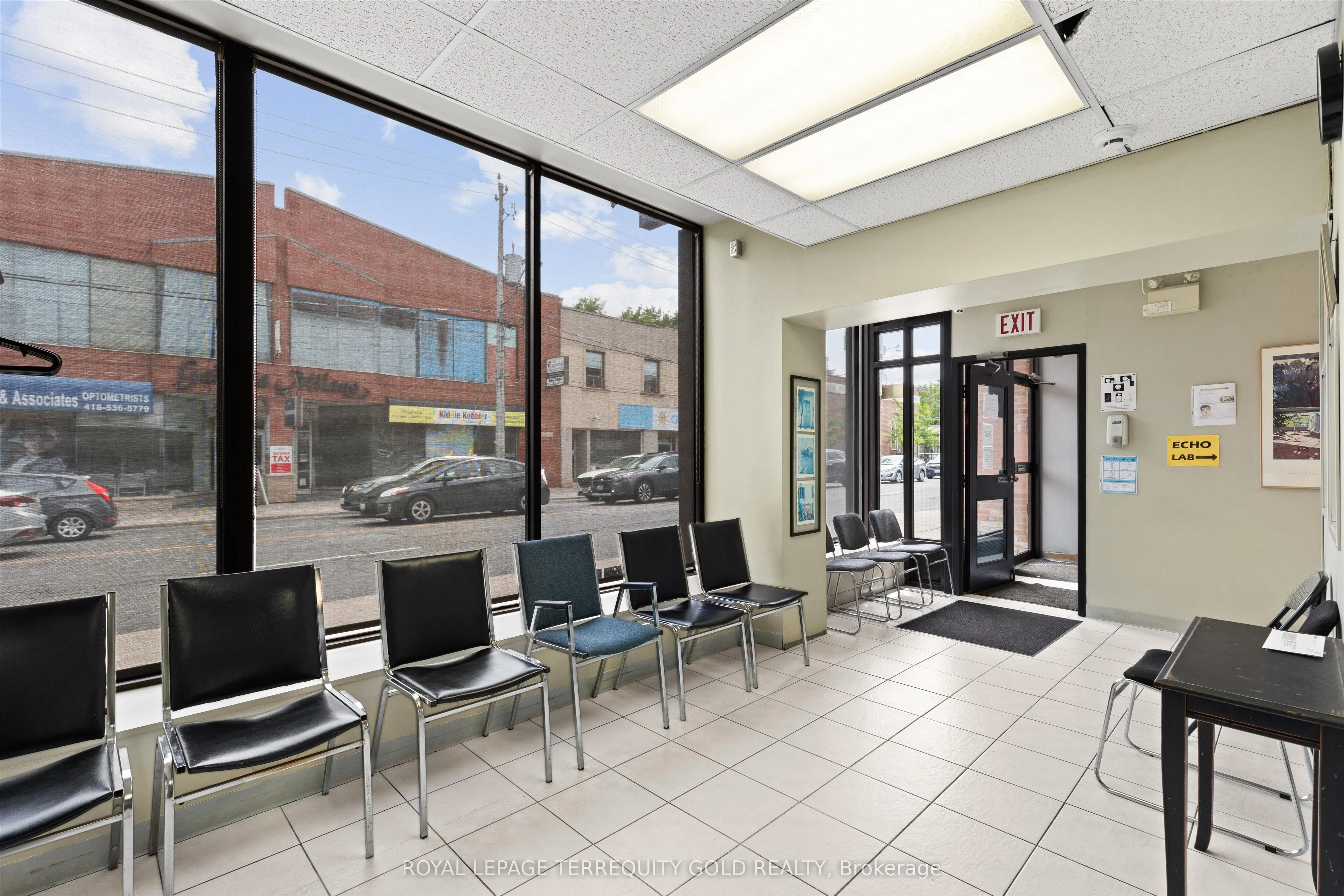 1662 & 1664 Dufferin Street