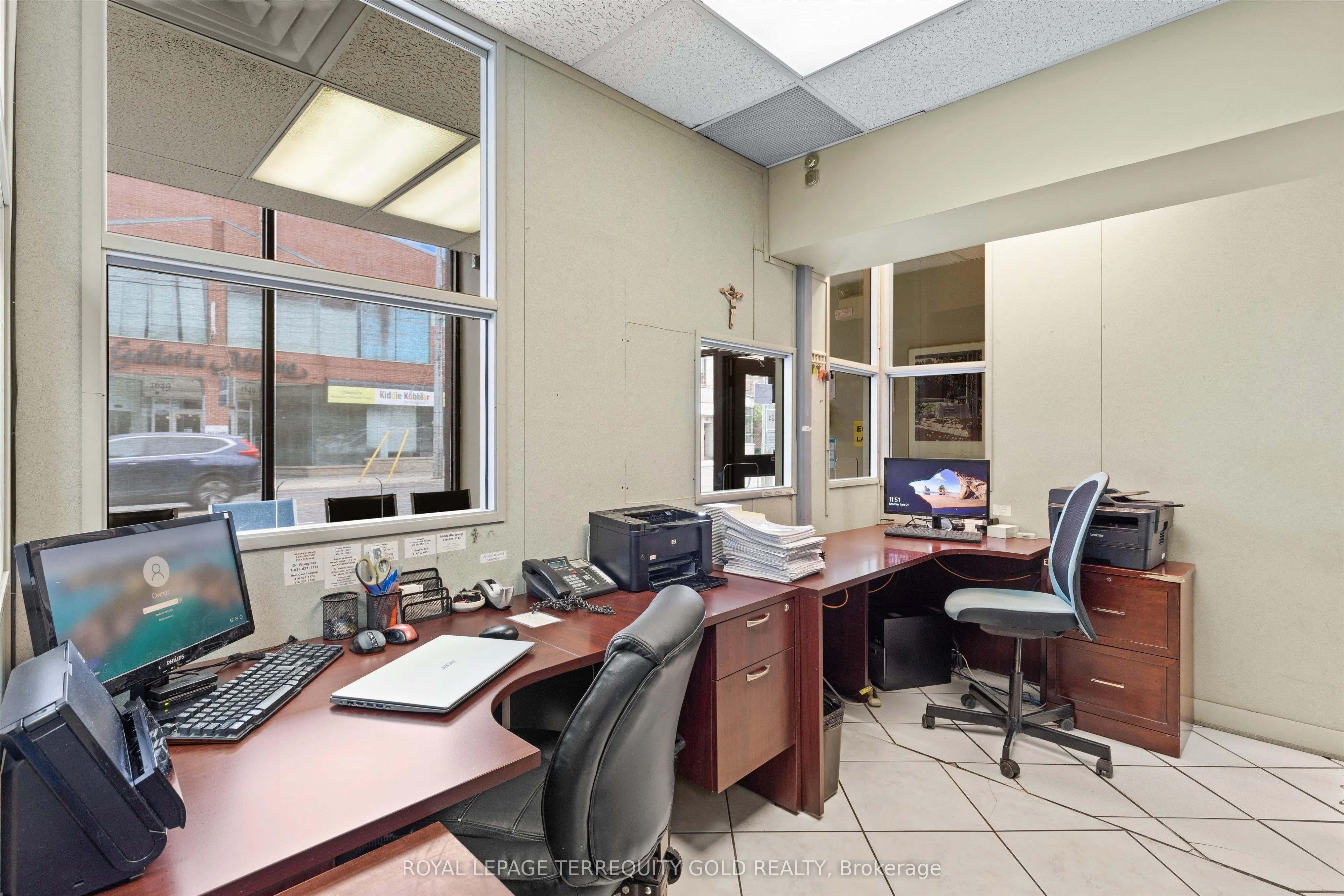 1662 & 1664 Dufferin Street